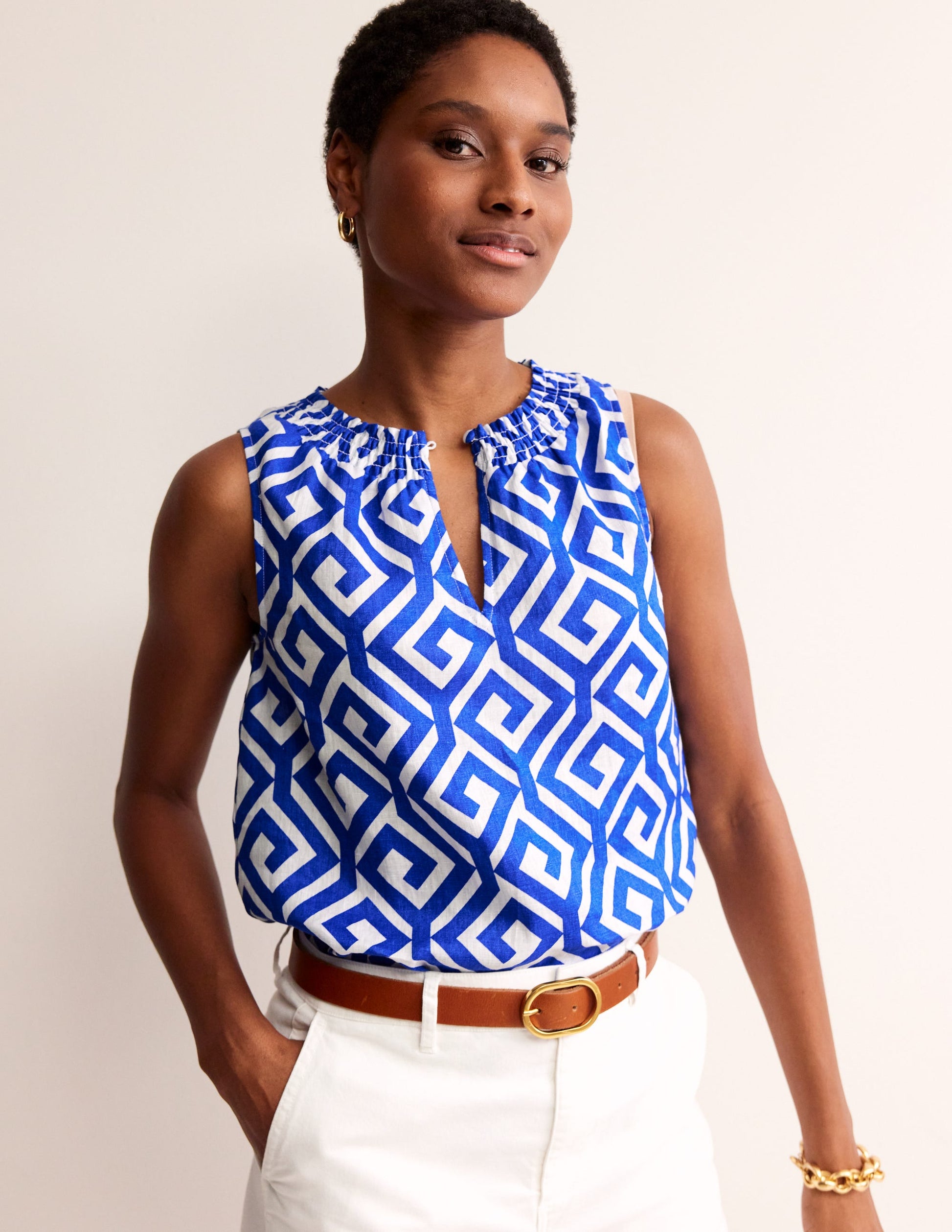 Georgia Linen Sleeveless Top-Surf the Web, Maze-4