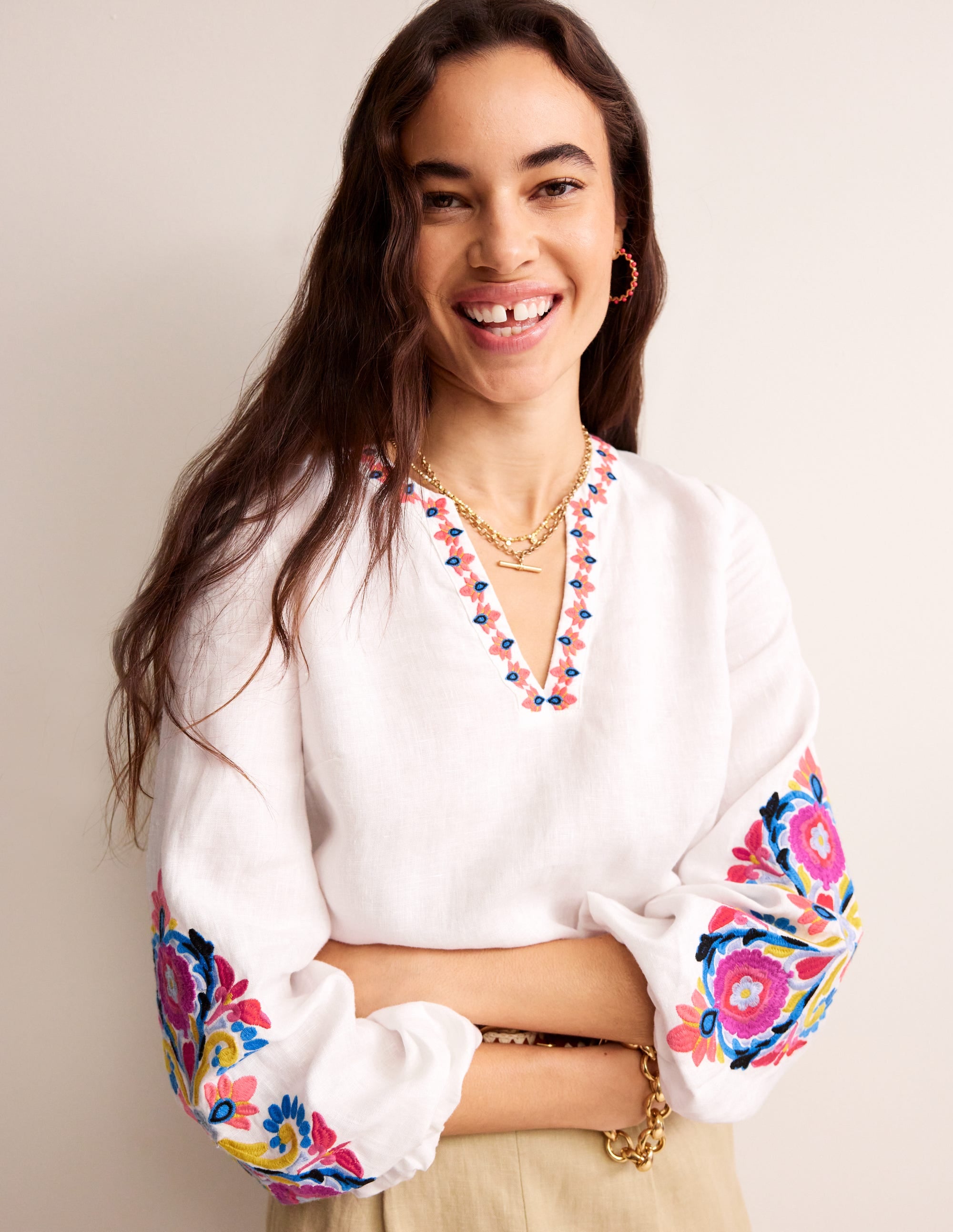 Bonnie Linen Top-White, Multi Floral - Image 4