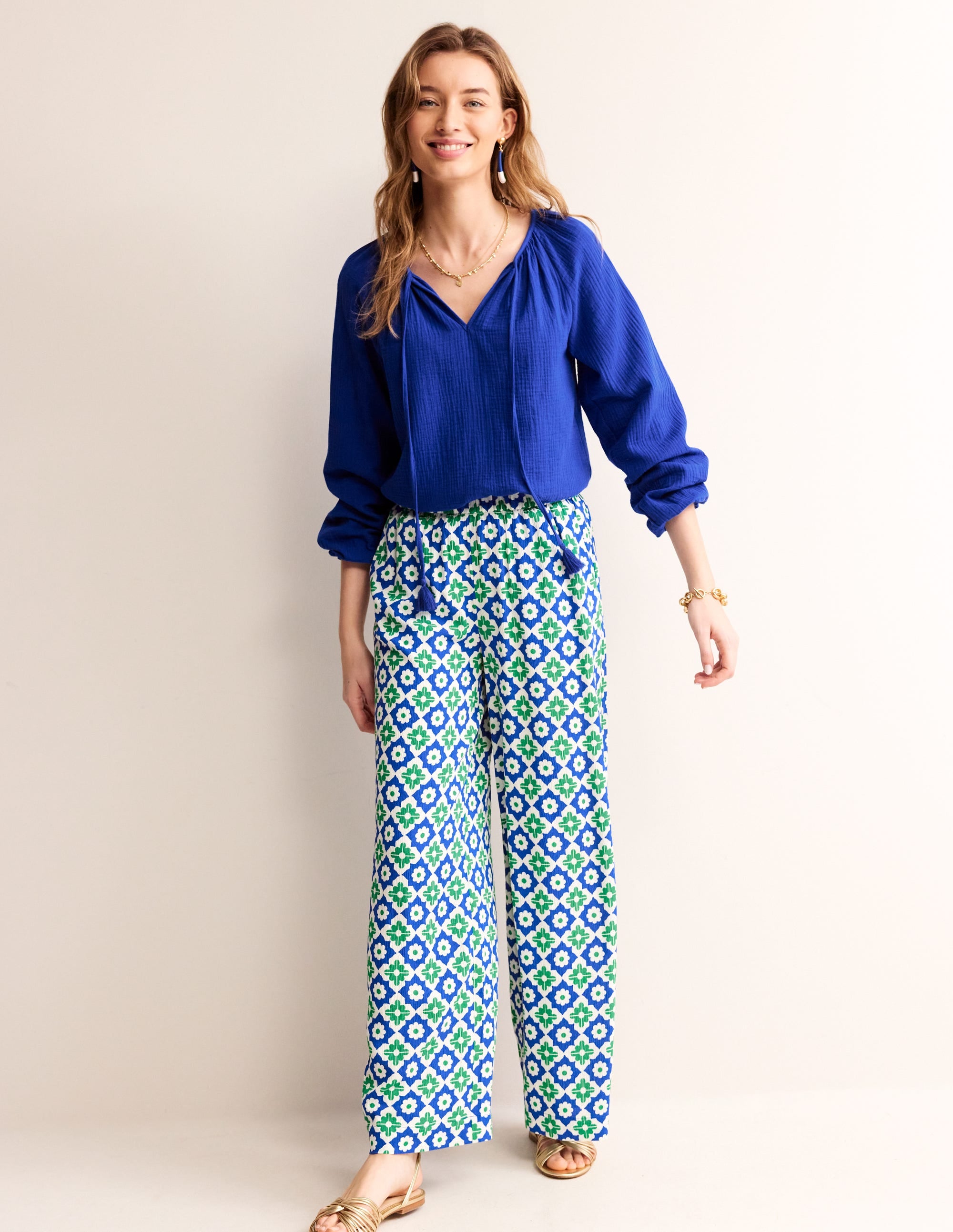 Doublecloth Blouson Sleeve Top-Surf the Web - Image 4