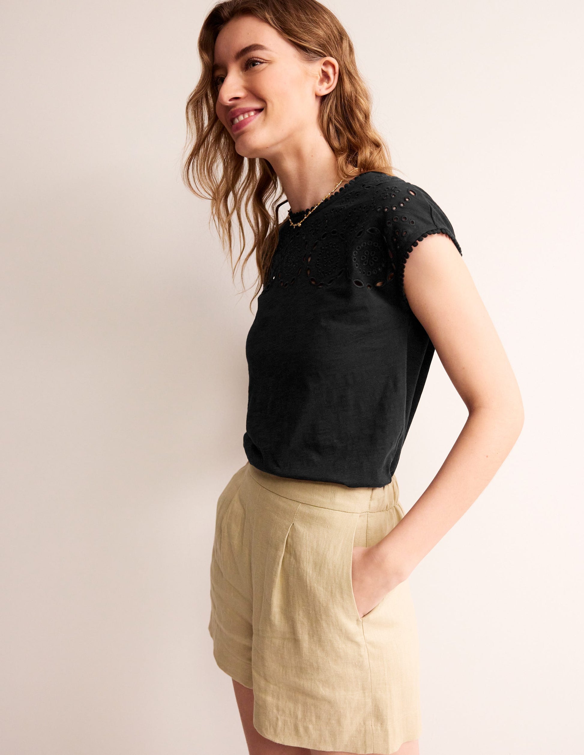 Sasha Broderie T-Shirt-Black-4