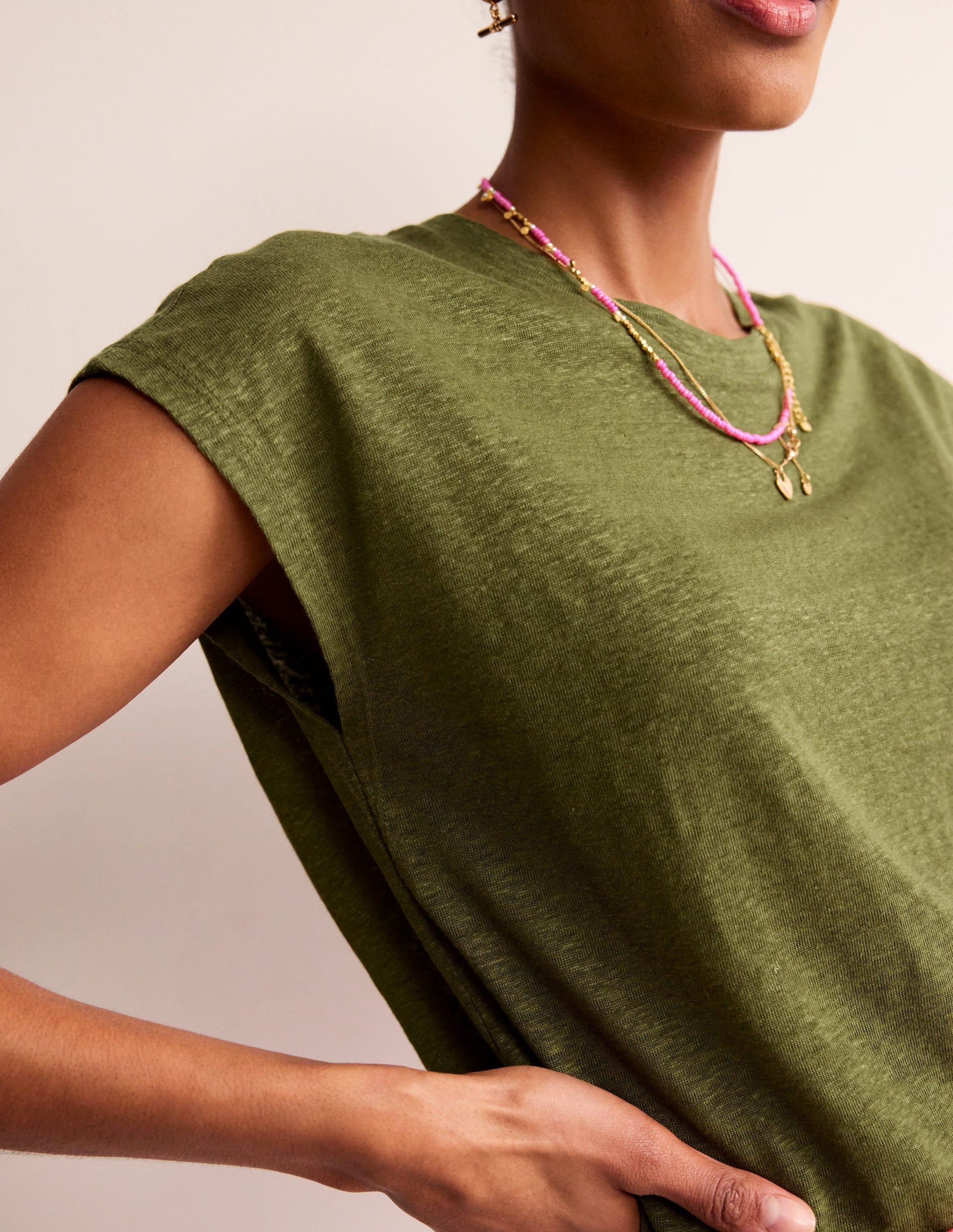 Louisa Crew Neck Linen T-shirt-Mayfly-2