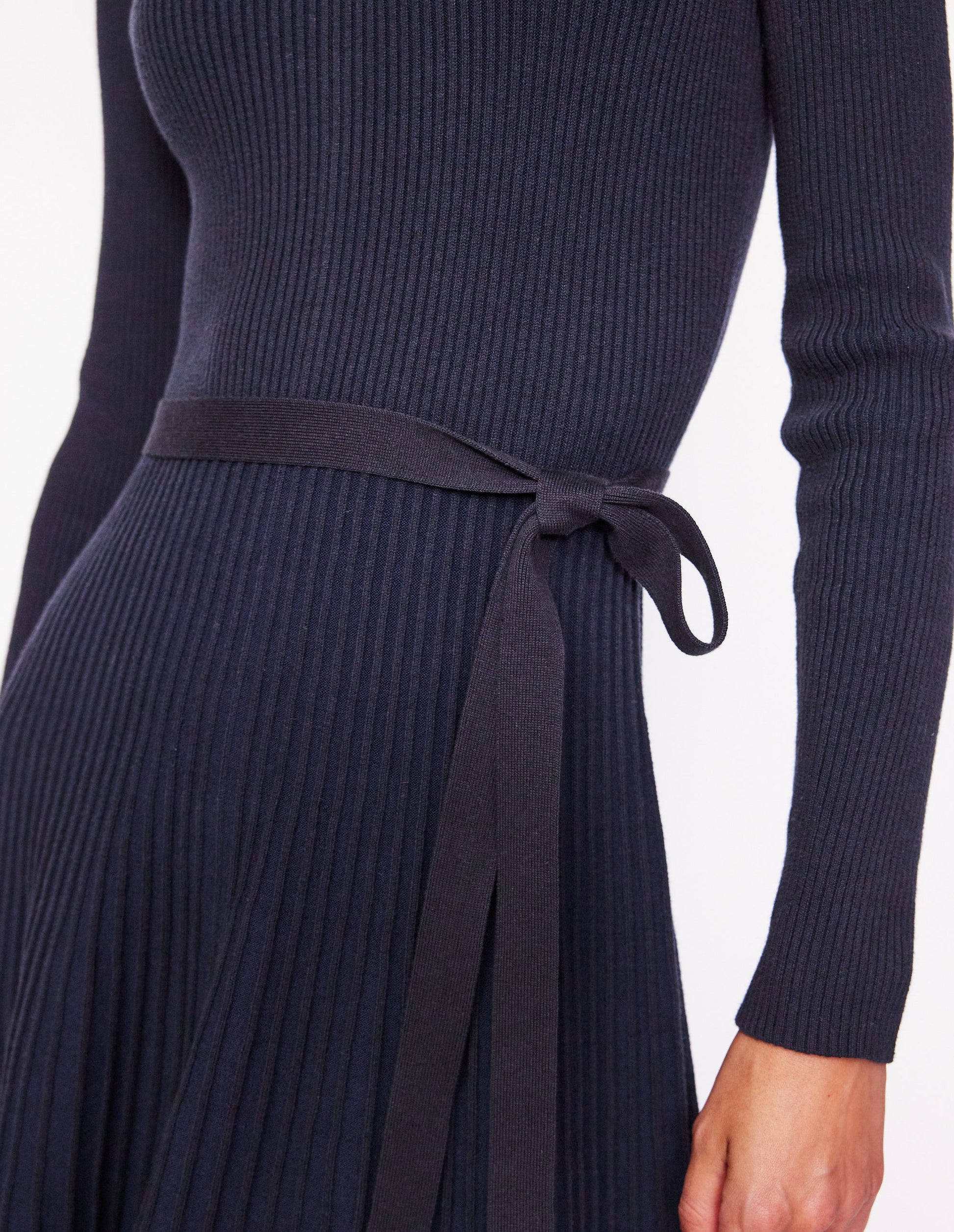 Lola Knitted Midi Dress-Navy, Black Plated-2