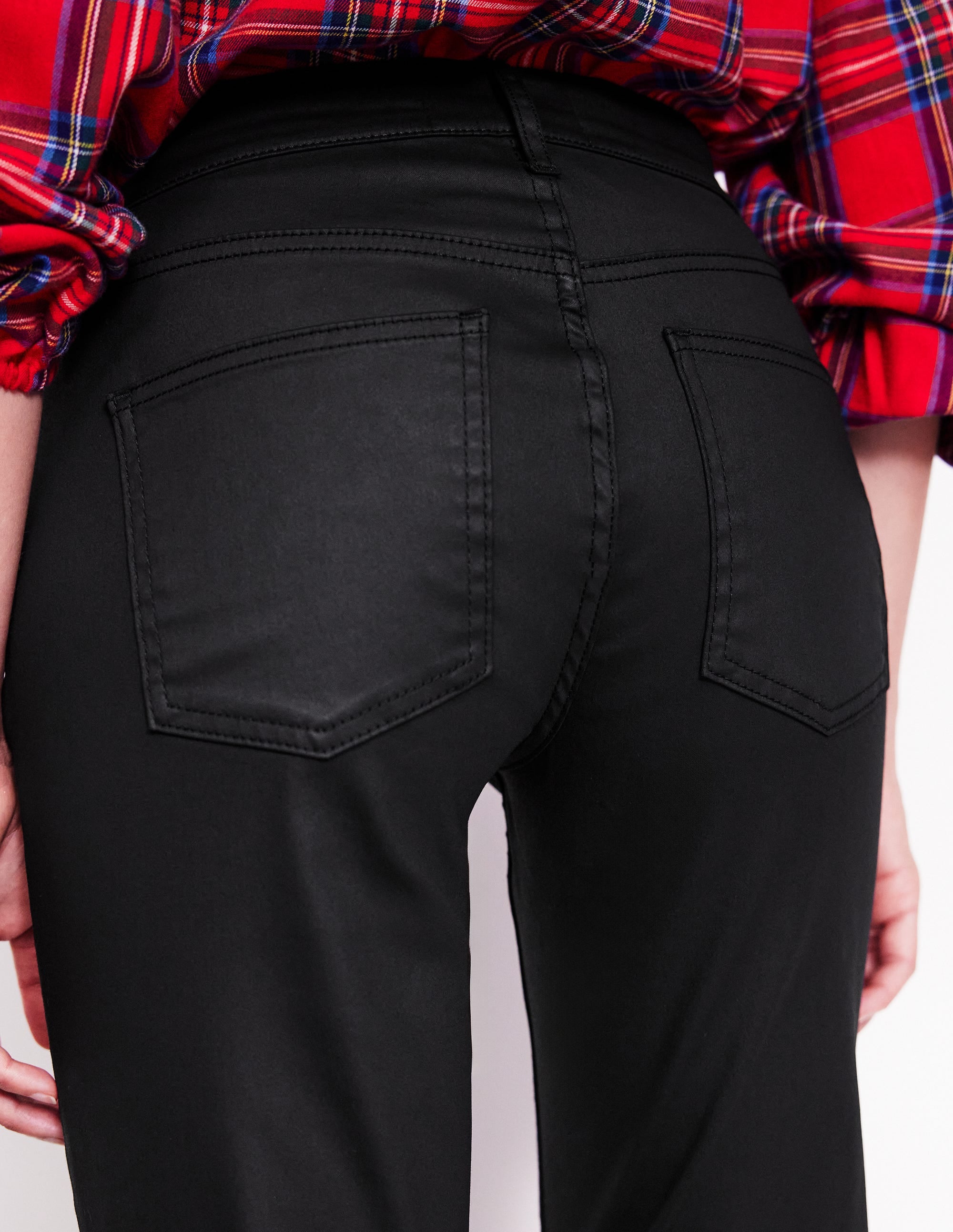 Girlfriend Jeans-Black Coated - Image 2