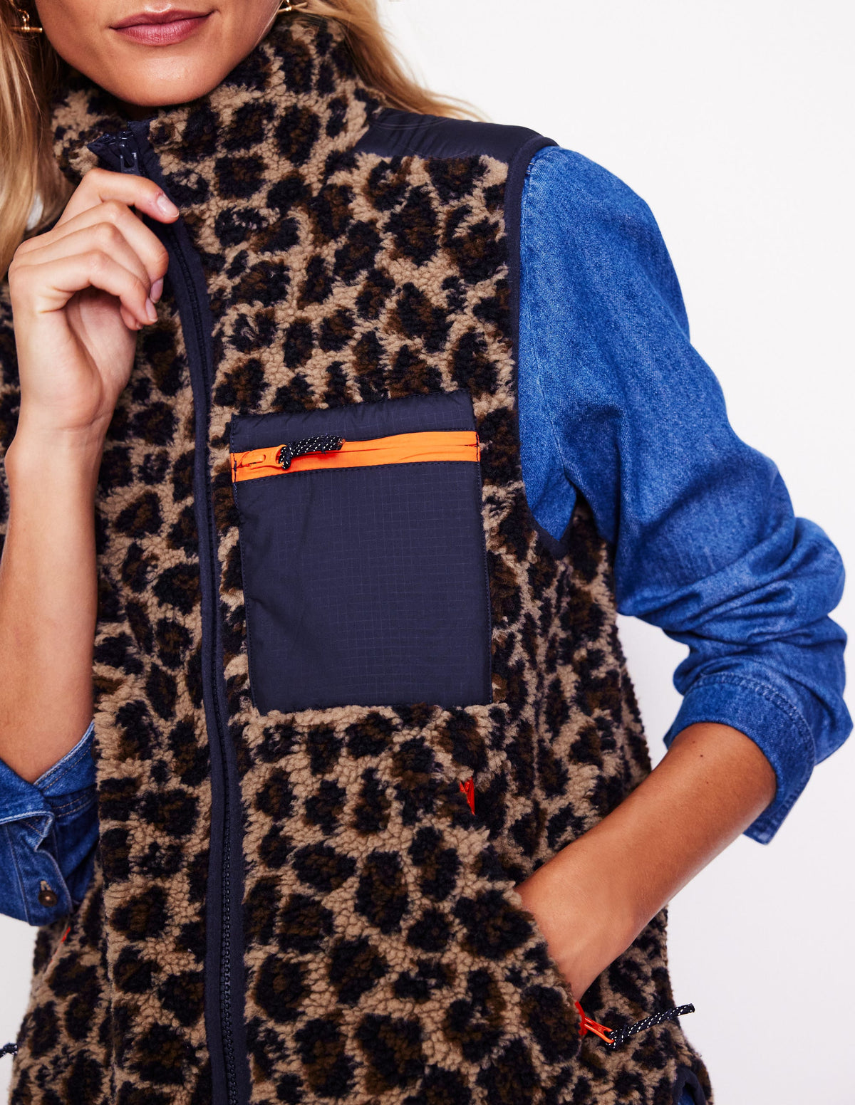 Truro Borg Gilet-Leopard - Image 2
