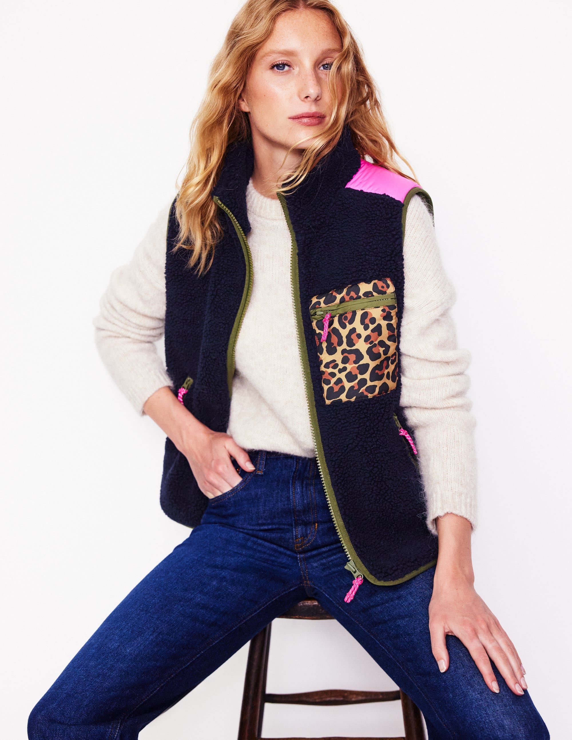 Truro Borg Gilet-Navy - Image 1