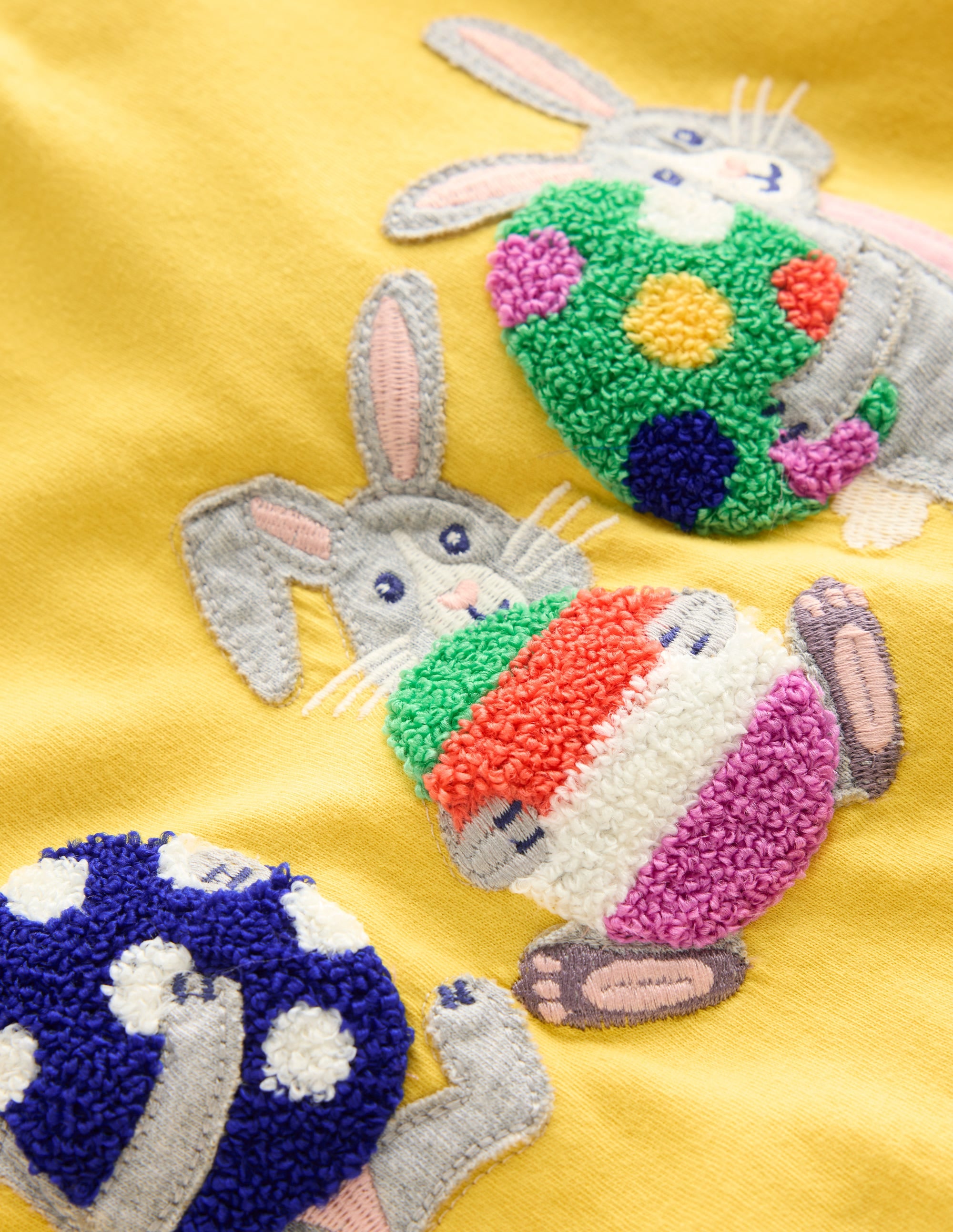 Short Sleeve Appliqué T-shirt-Lemon Yellow Bunnies - Image 3