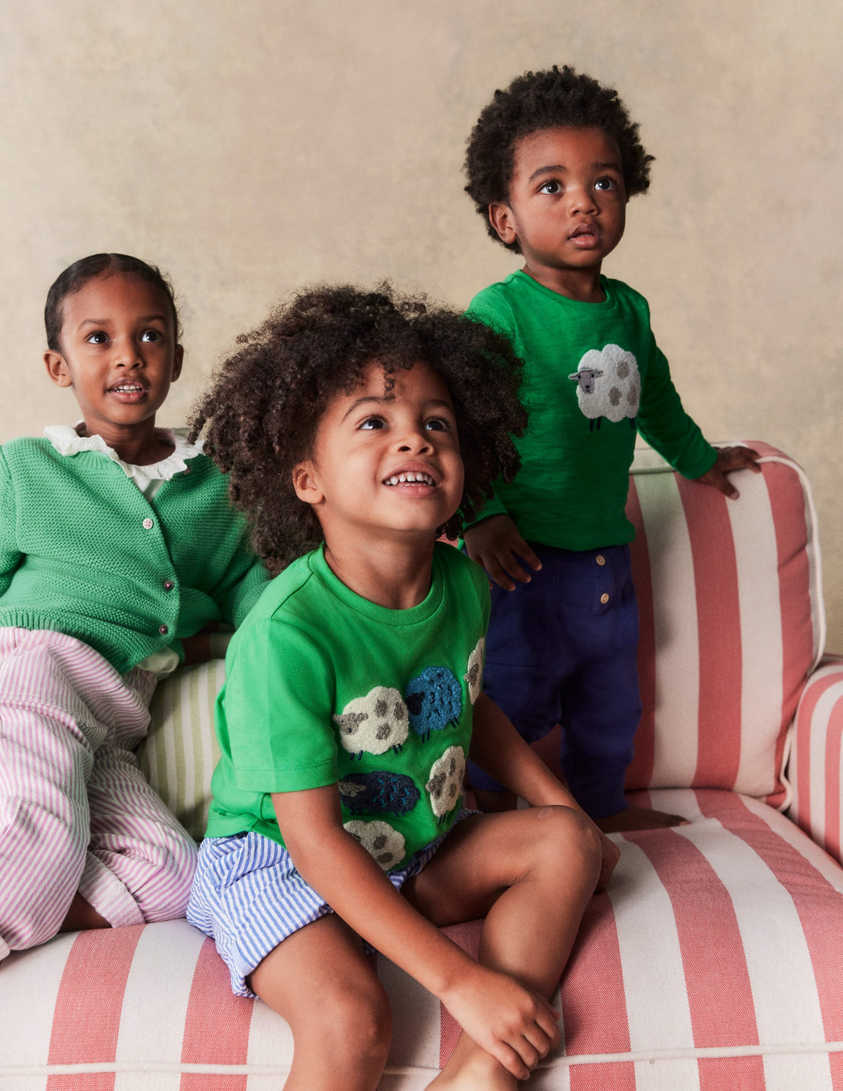 Short Sleeve Bouclé T-shirt-Sapling Green Sheep - Image 5
