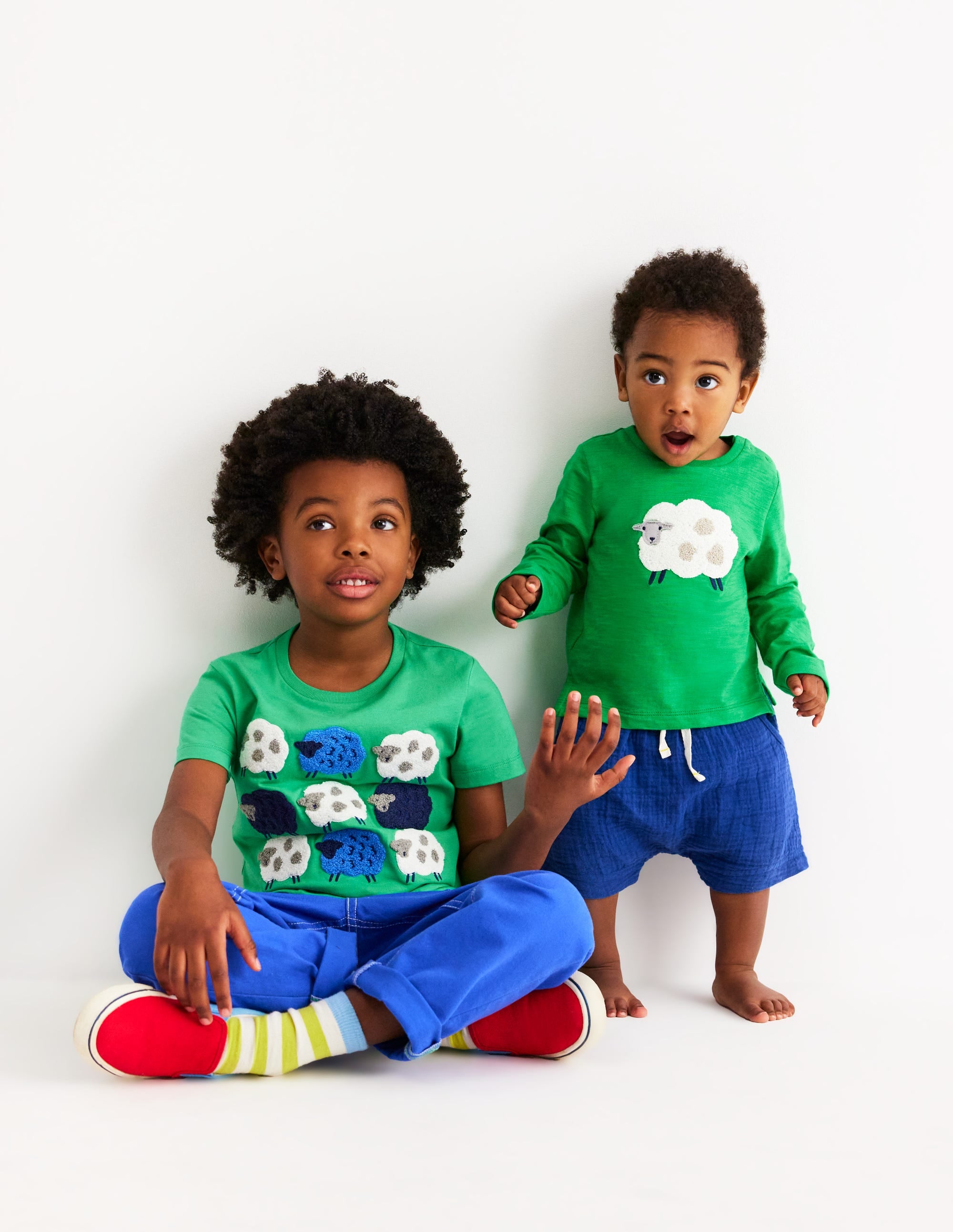 Short Sleeve Bouclé T-shirt-Sapling Green Sheep - Image 6