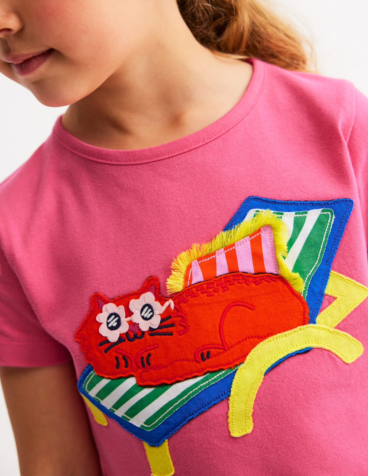 Short Sleeve Appliqué T-shirt-Rose Petal Pink Cat - Image 1