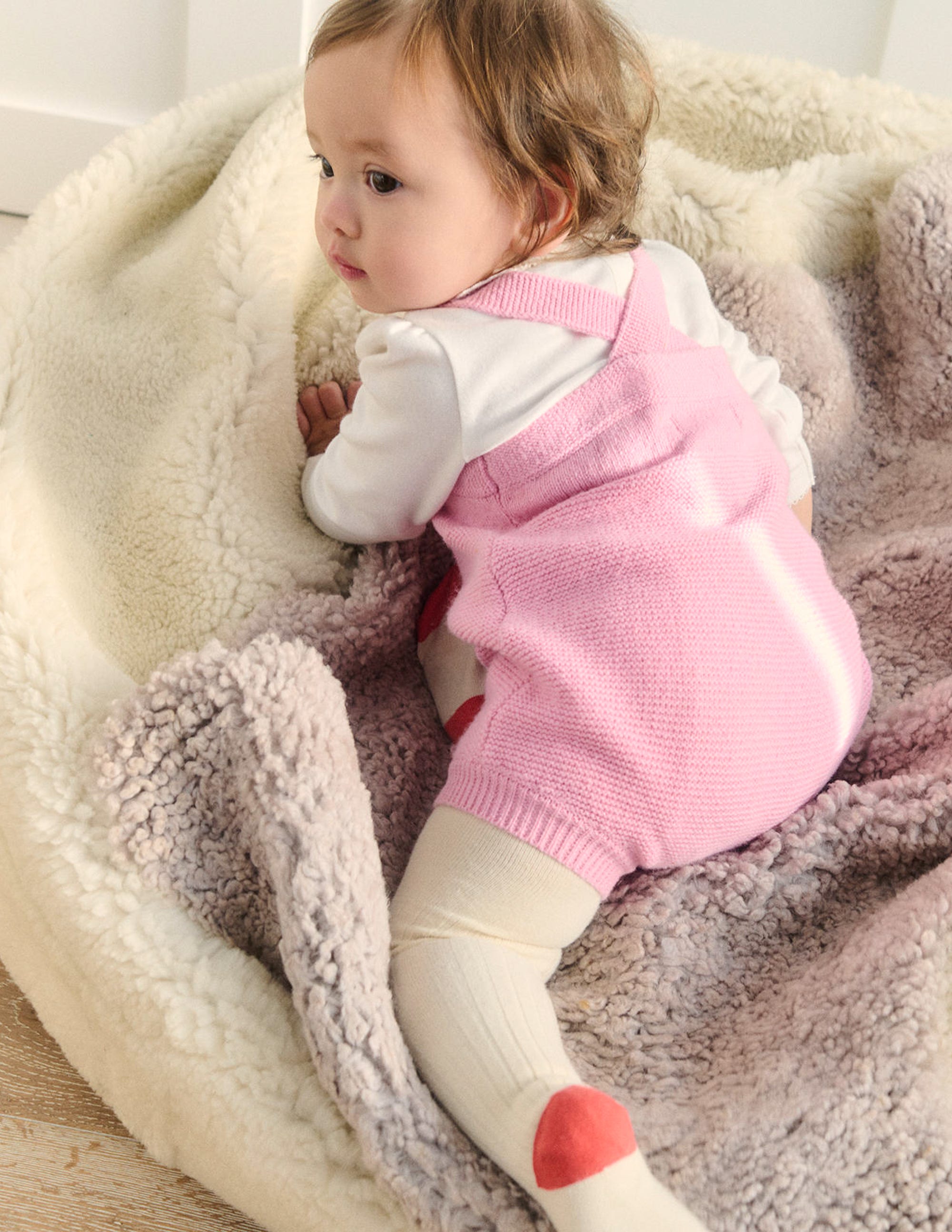 Knitted Romper-Vintage Pink Heart - Image 4