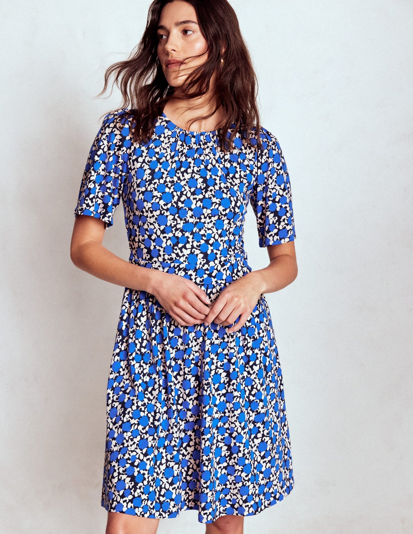 Louisa Short Jersey Dress-Kingfisher Blue, Floweret Vine