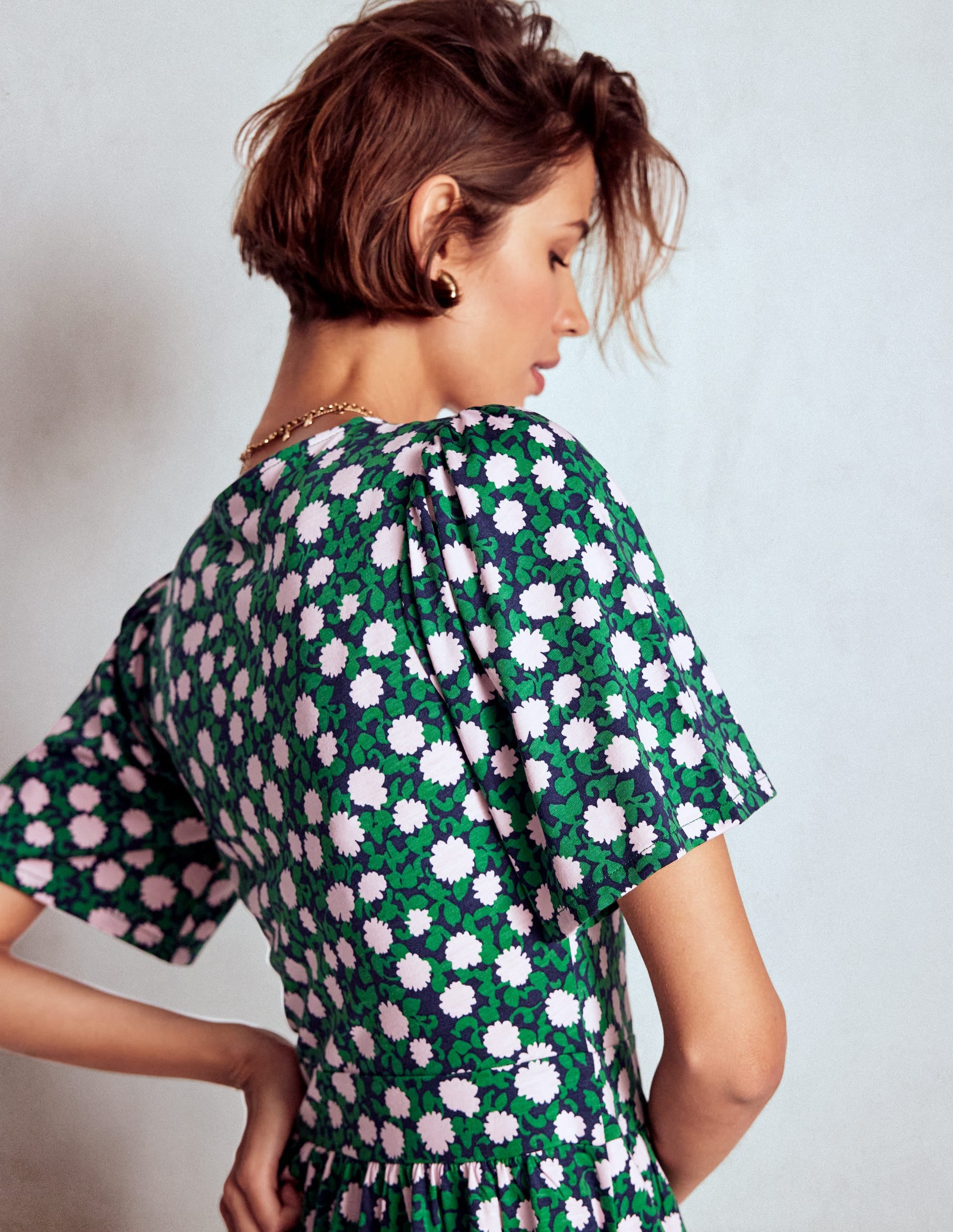 Louisa Jersey Midi Dress-Rich Emerald, Floweret Vine - Image 3