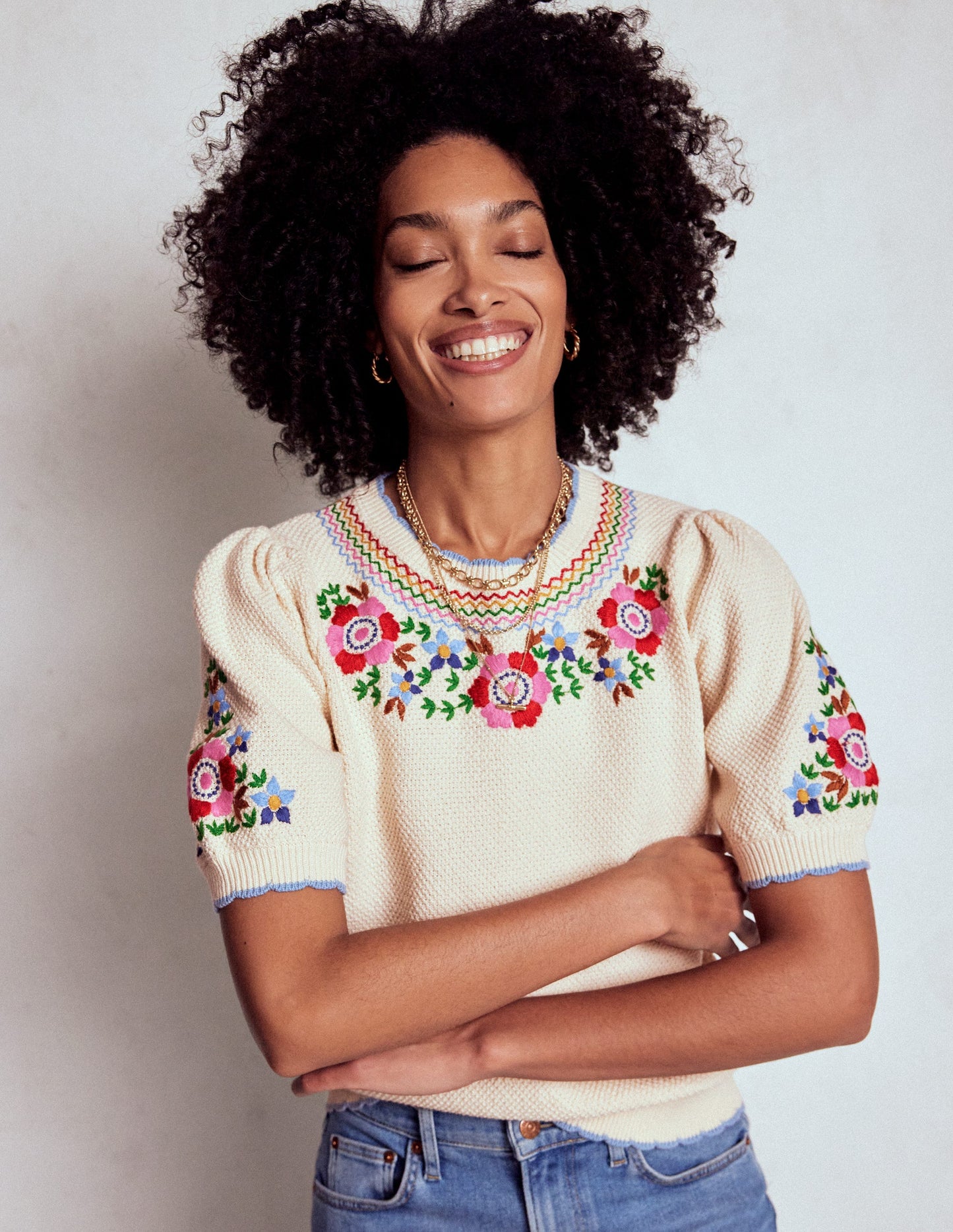 Puff Sleeve Embroidery T-shirt-Warm Ivory