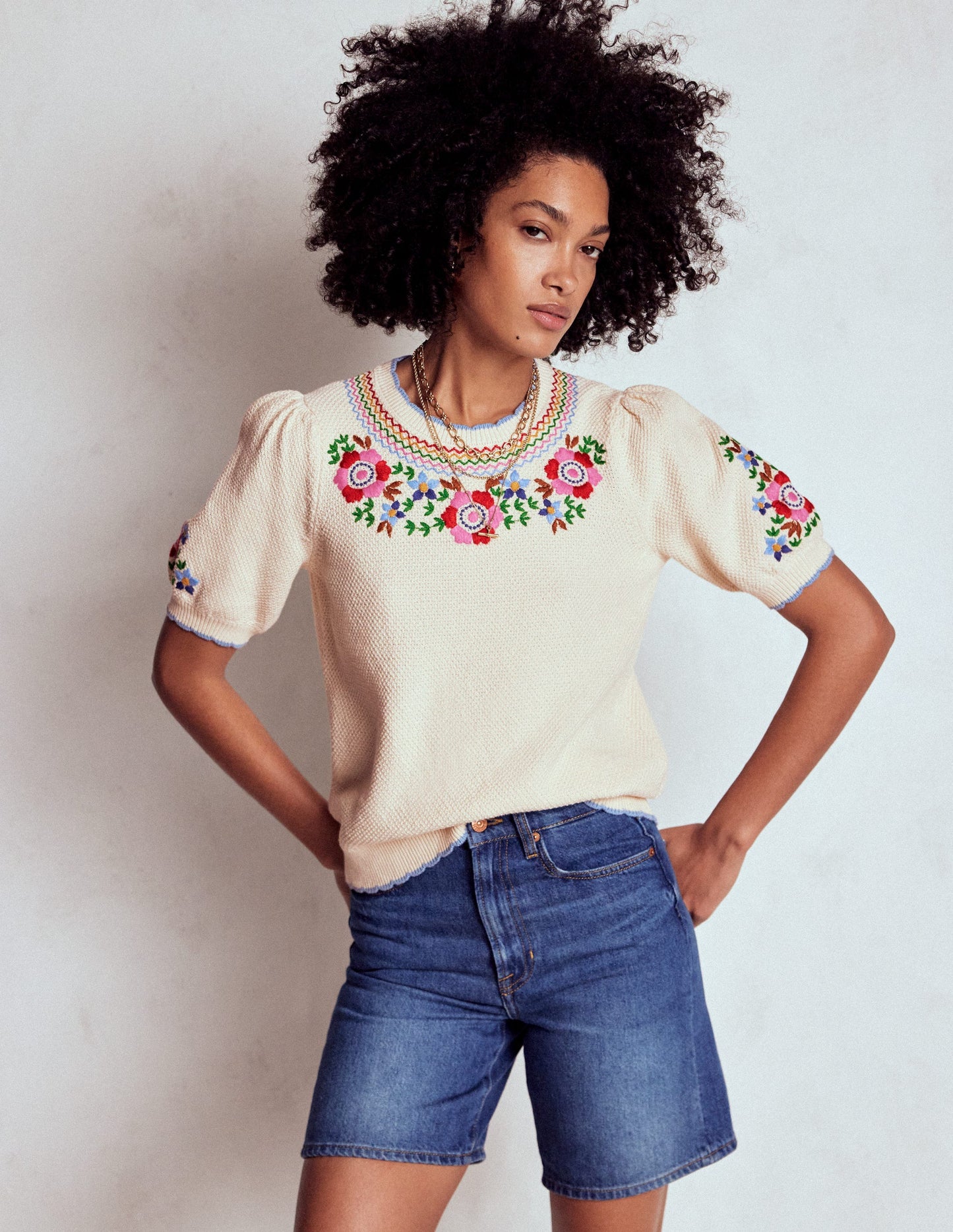 Puff Sleeve Embroidery T-shirt-Warm Ivory