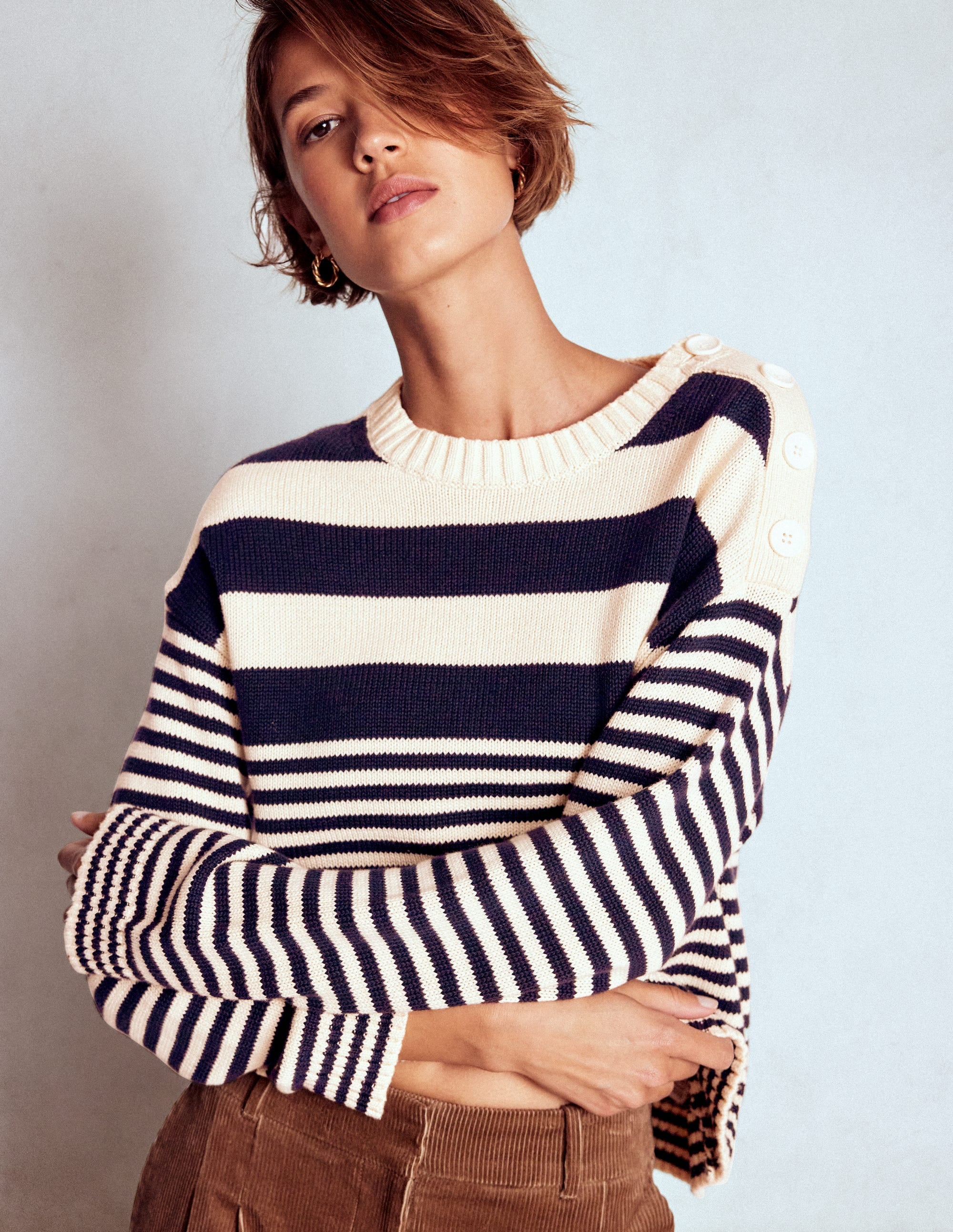 Jemma Chunky Cotton Jumper-Warm Ivory/ Navy - Image 4