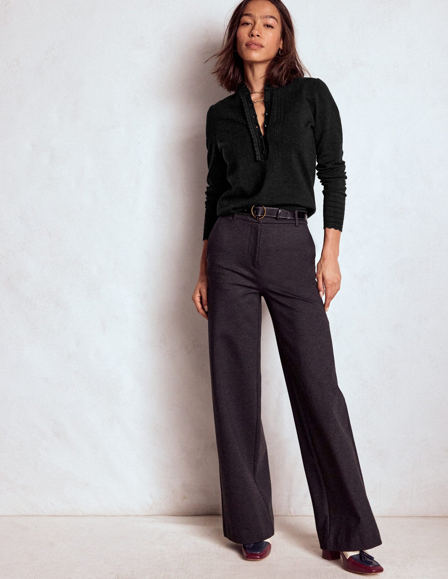 Angela Cotton Scallop Jumper-Black