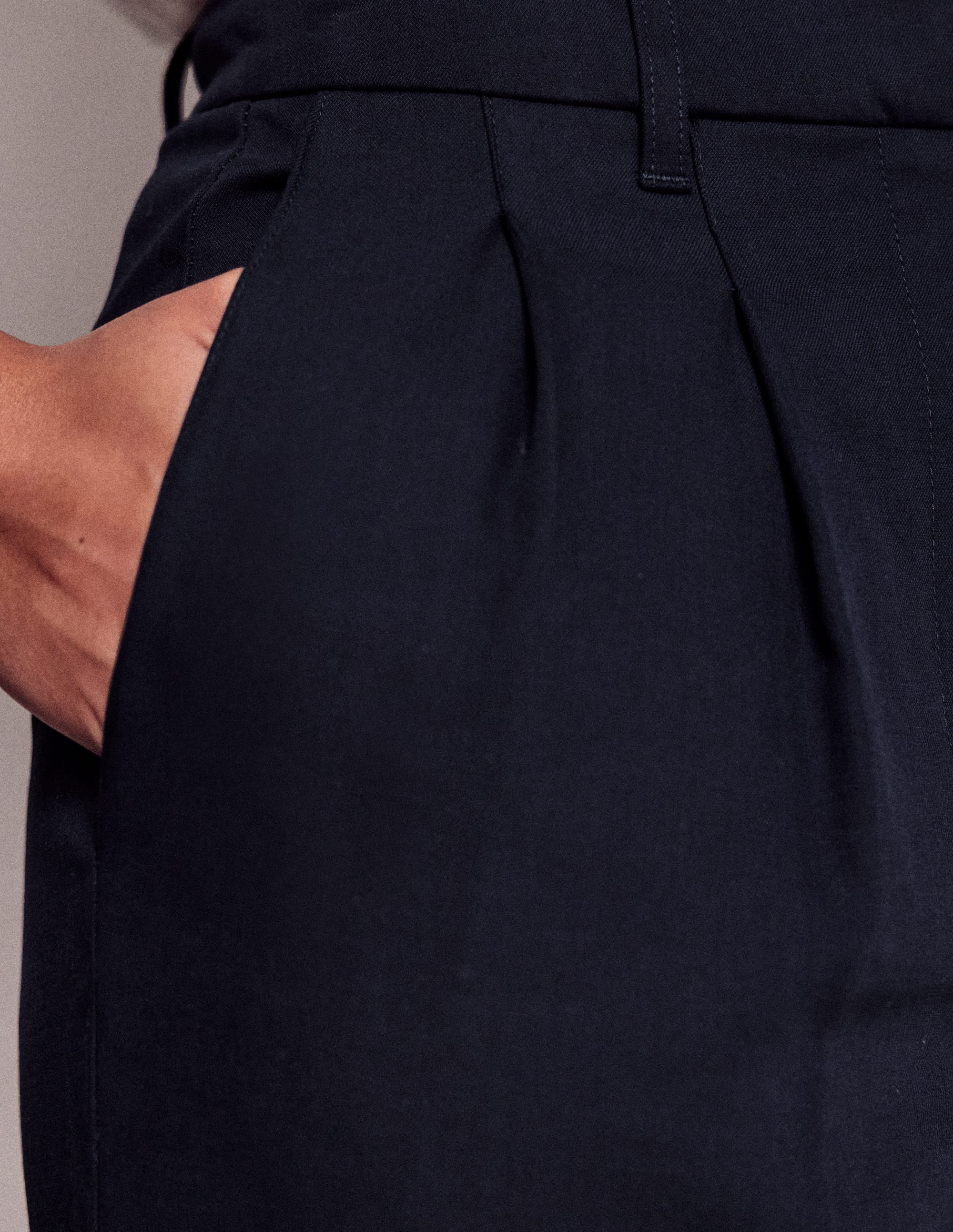 Bloomsbury Cotton Trousers-NAVY - Image 5