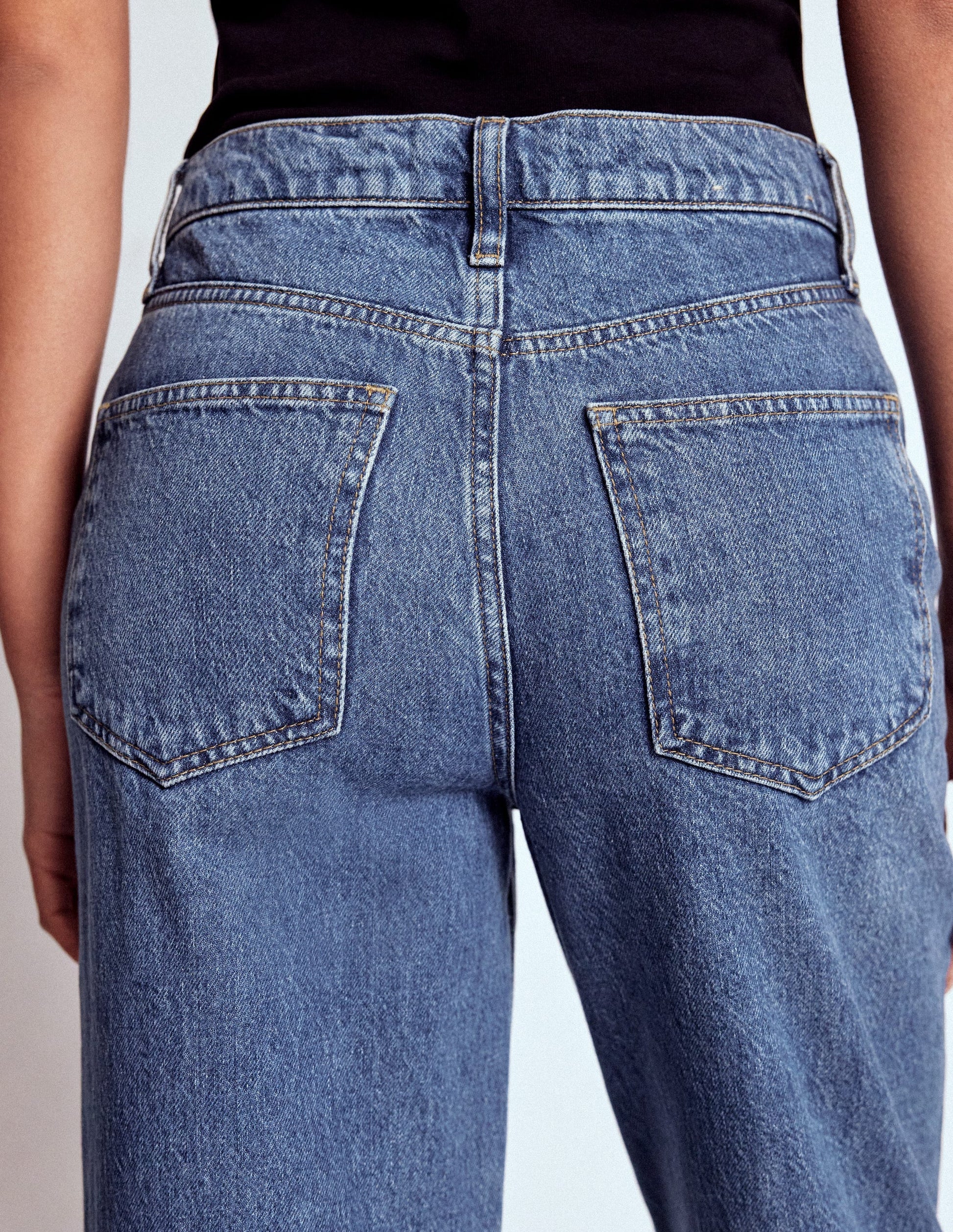 Mid Rise Relaxed Jeans-Mid Vintage-8