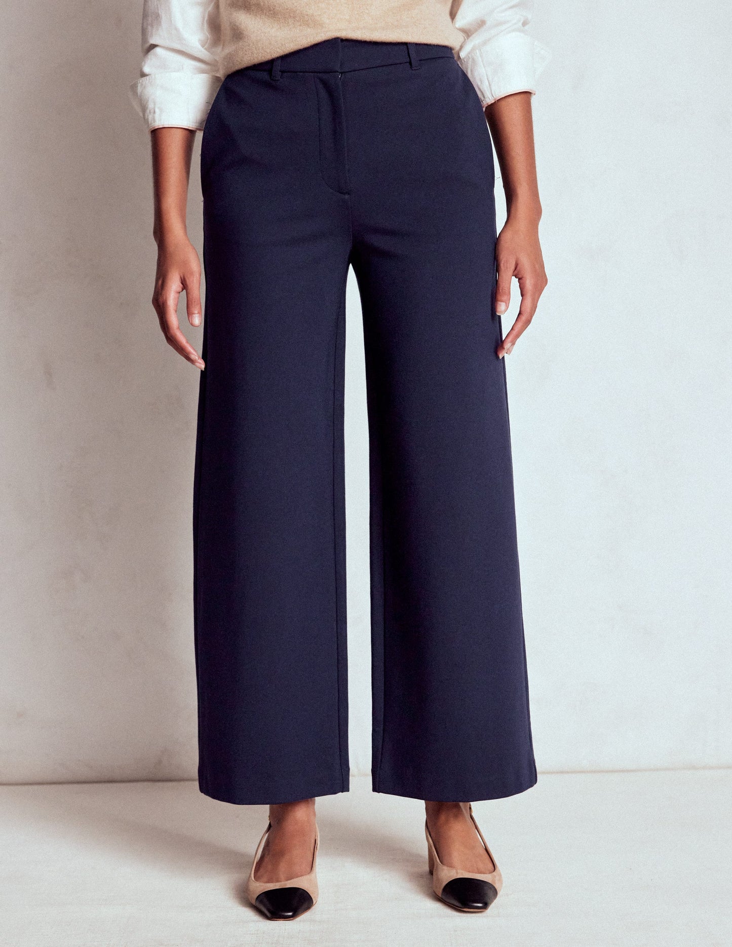 Belgravia Ponte Crop Trousers-Navy
