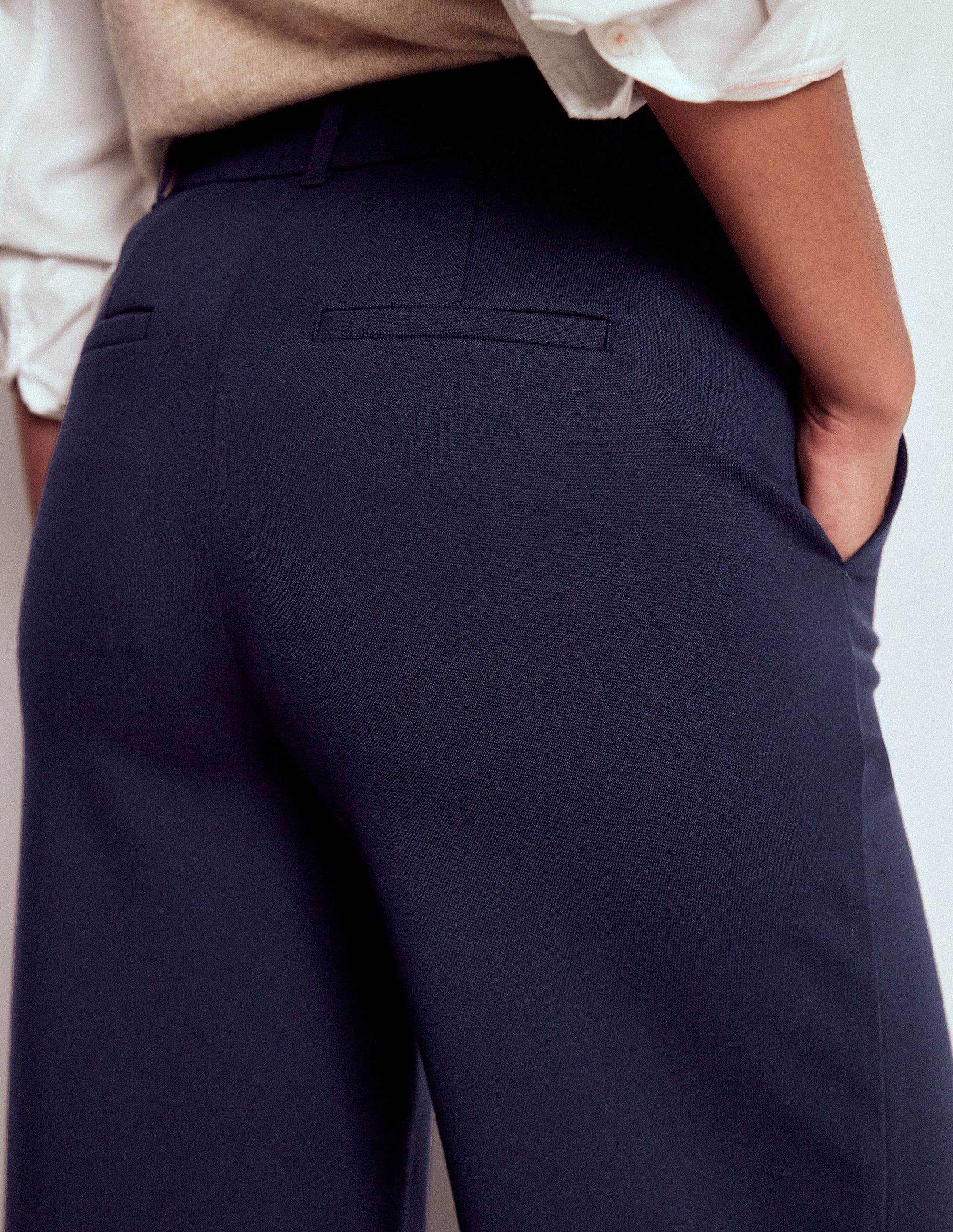 Belgravia Ponte Crop Trousers-Navy - Image 4