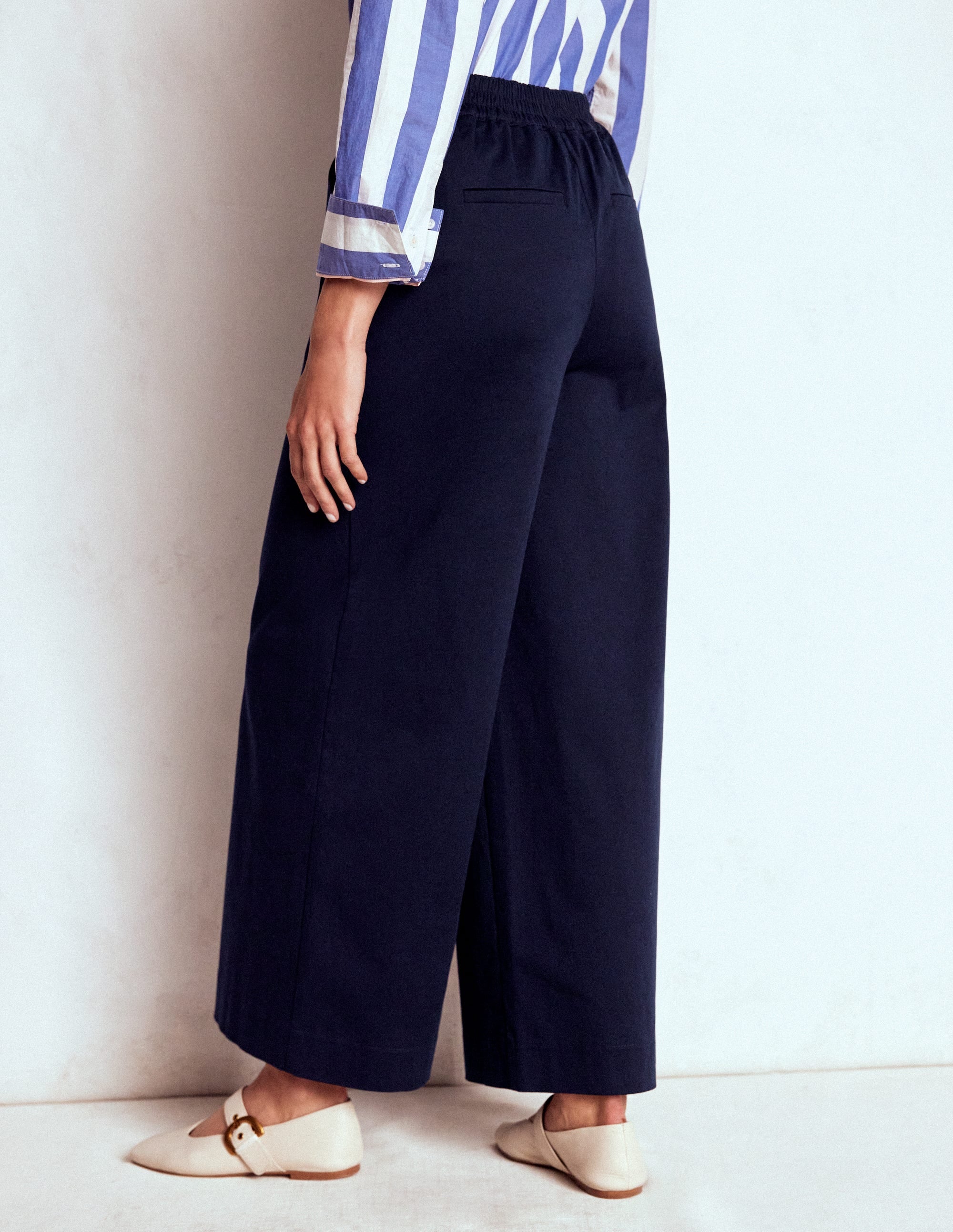 Pull-on Cropped Trousers-Navy - Image 4