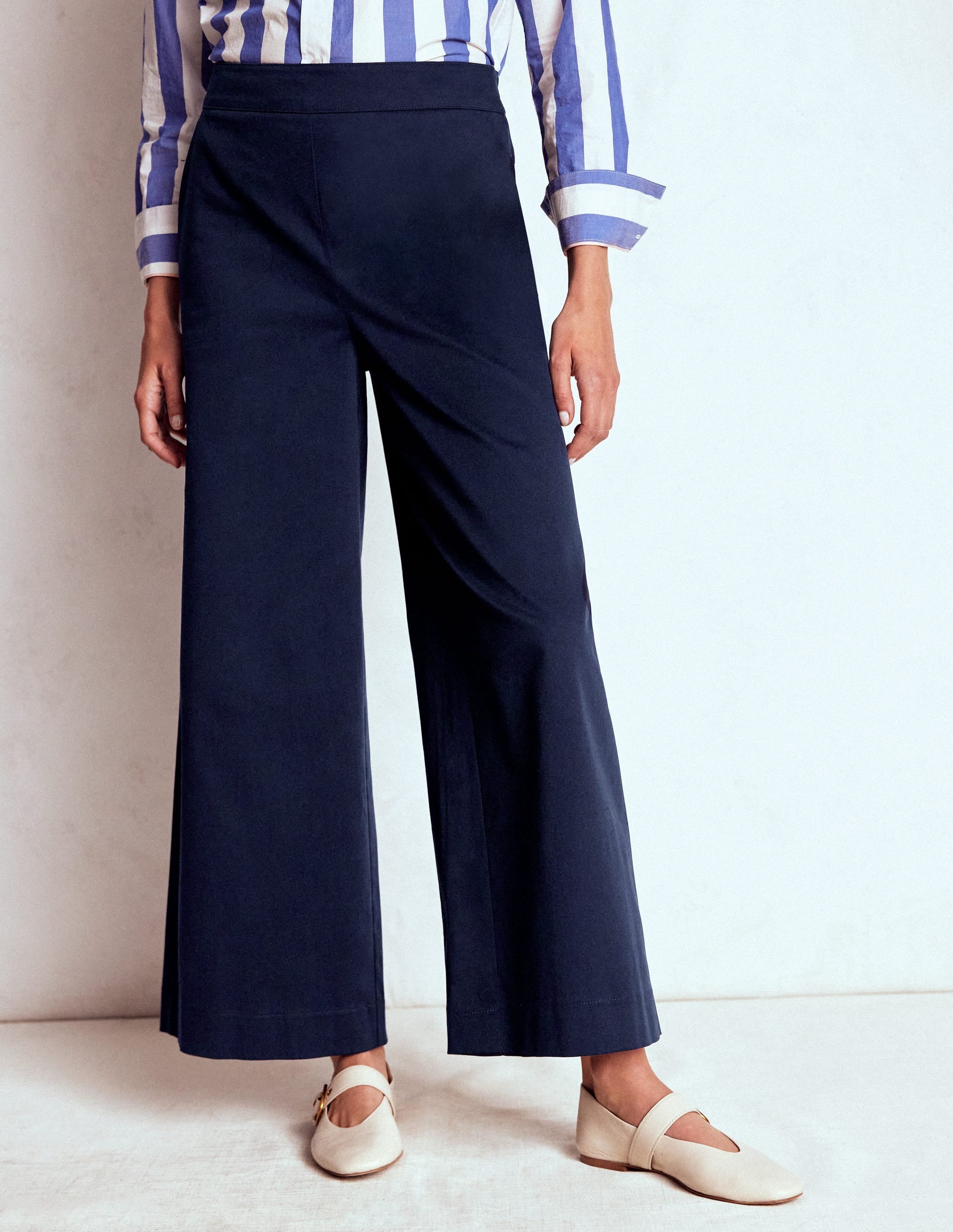 Pull-on Cropped Trousers-Navy - Image 5