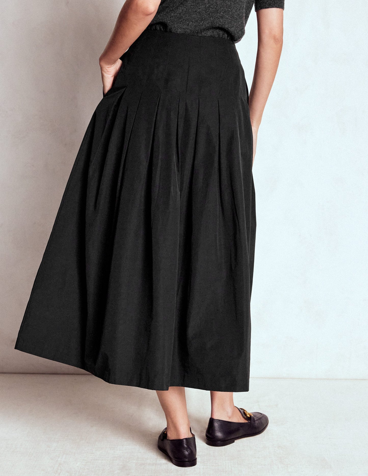Valentina Taffeta Midi Skirt-Black