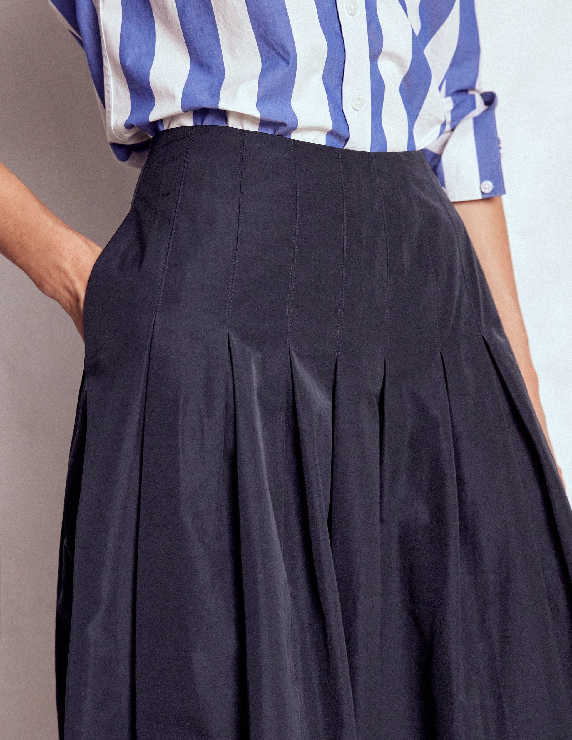 Valentina Taffeta Midi Skirt-Navy-2