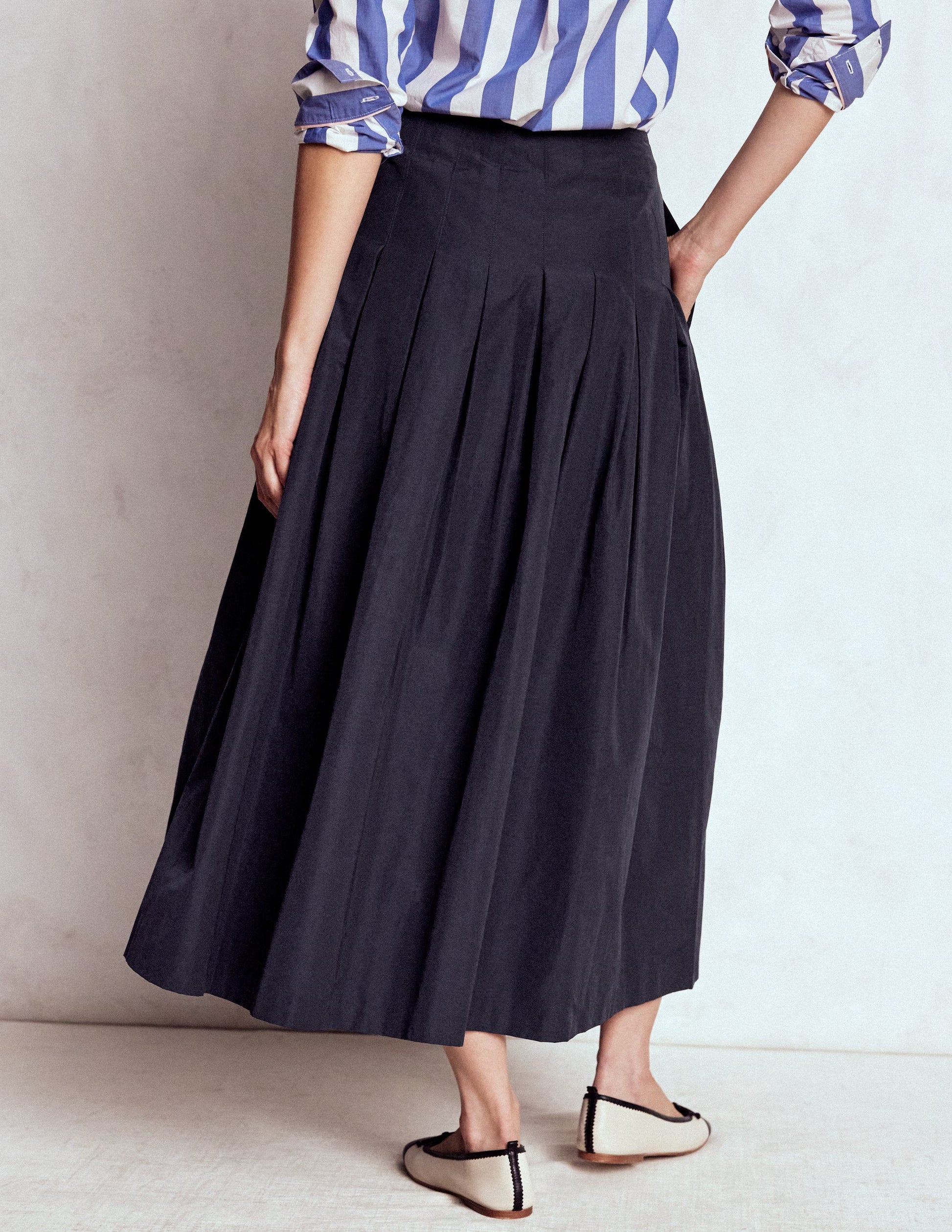 Valentina Taffeta Midi Skirt-Navy-3