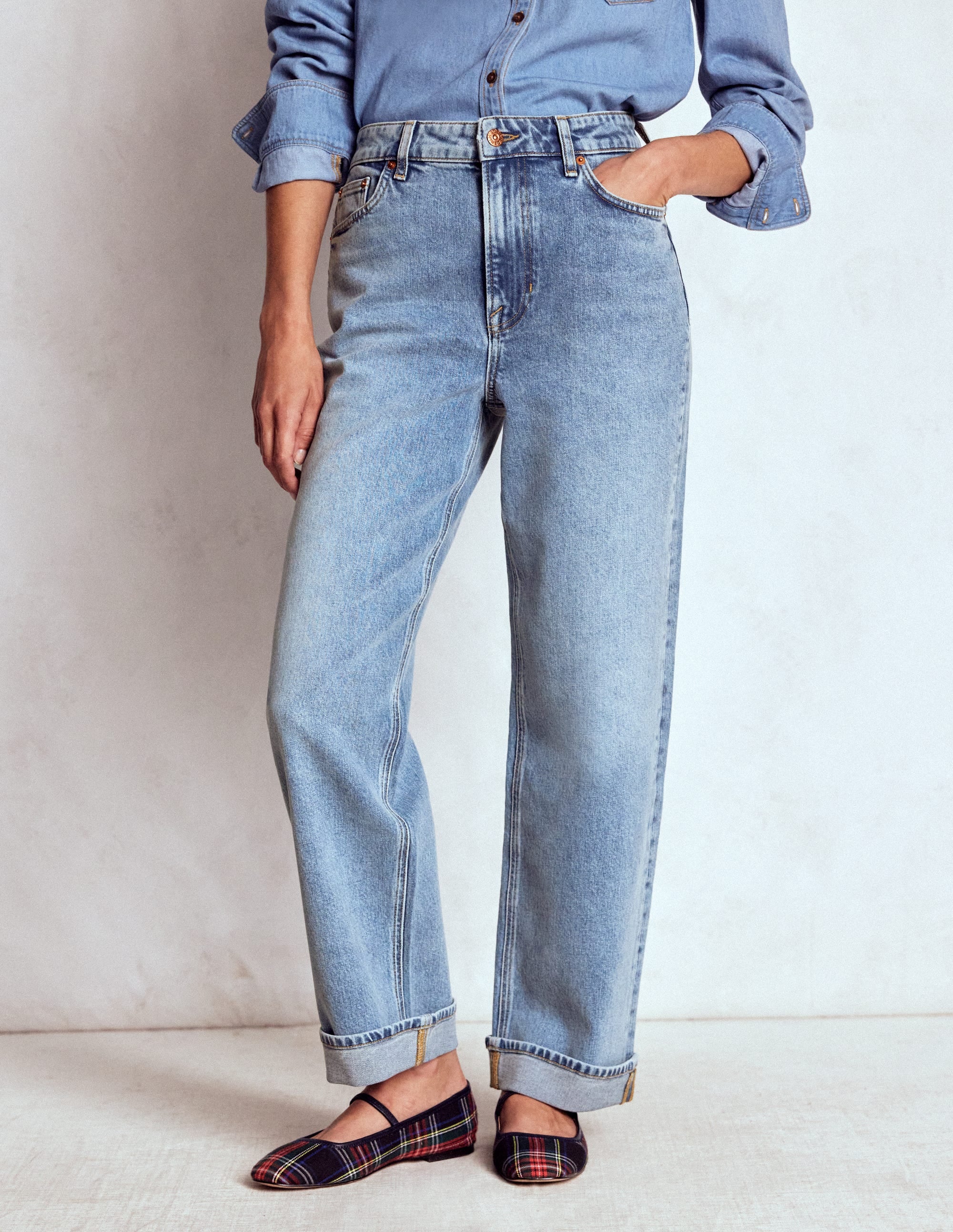 Mid Rise Straight Leg Jeans-Light Vintage - Image 1