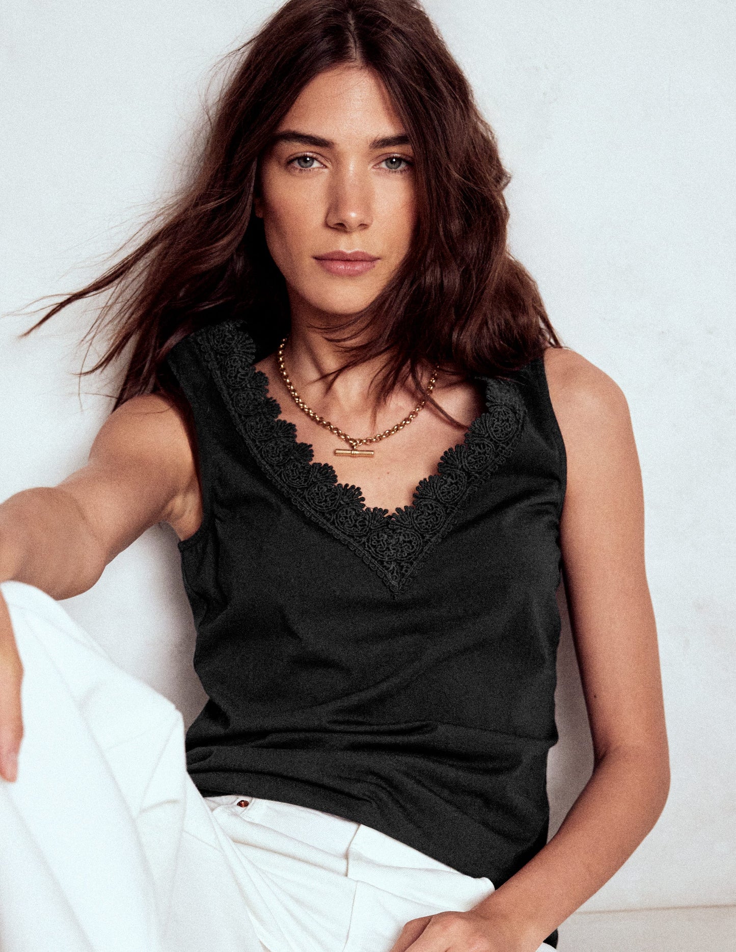 Flora Lace Trim Vest-Black