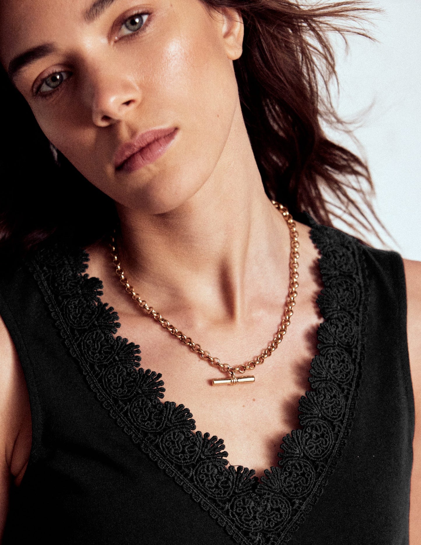 Flora Lace Trim Vest-Black