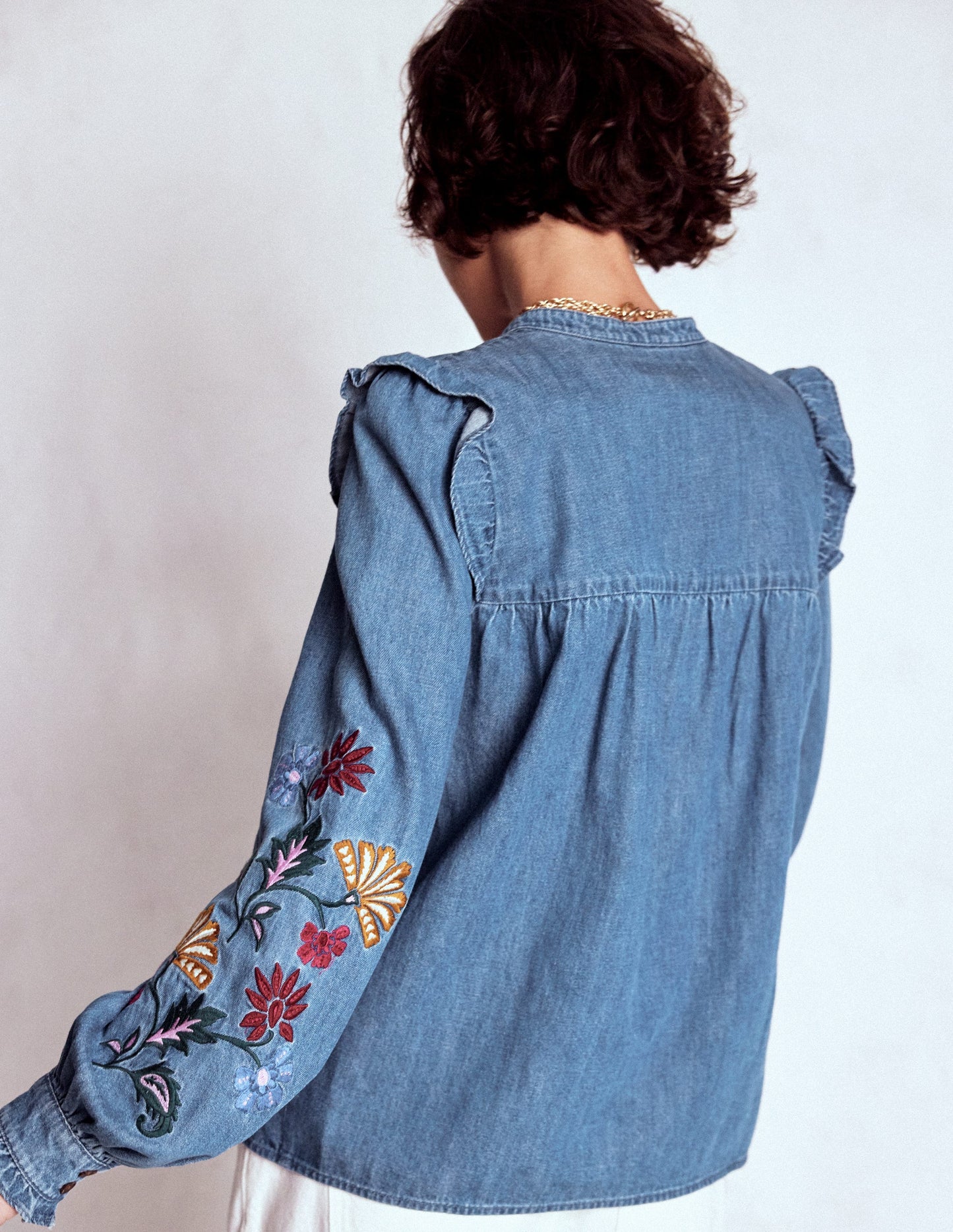Embroidered Denim Top-Light Vintage, Embroidered