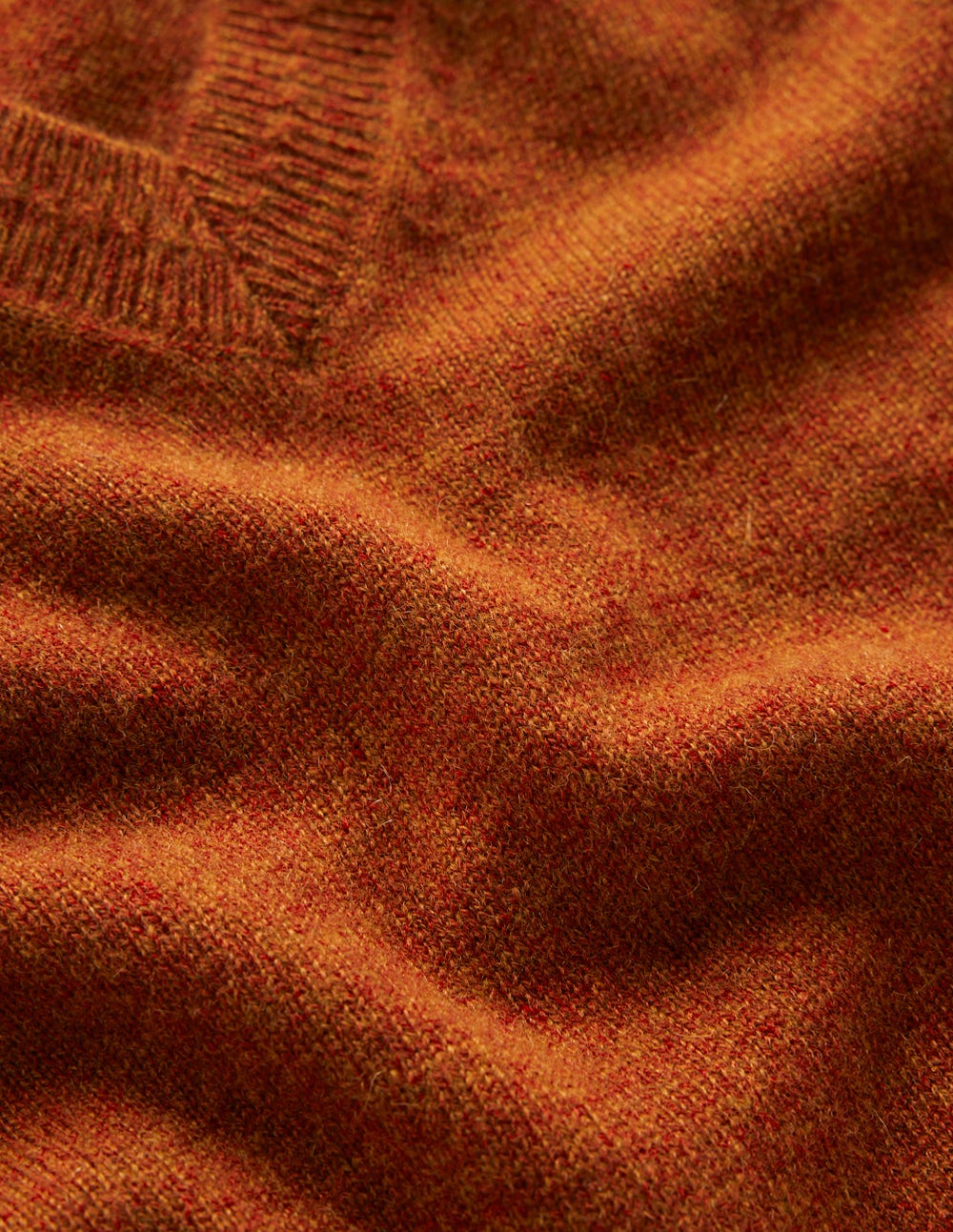Eva Cashmere V-neck Jumper-Cognac Melange - Image 6
