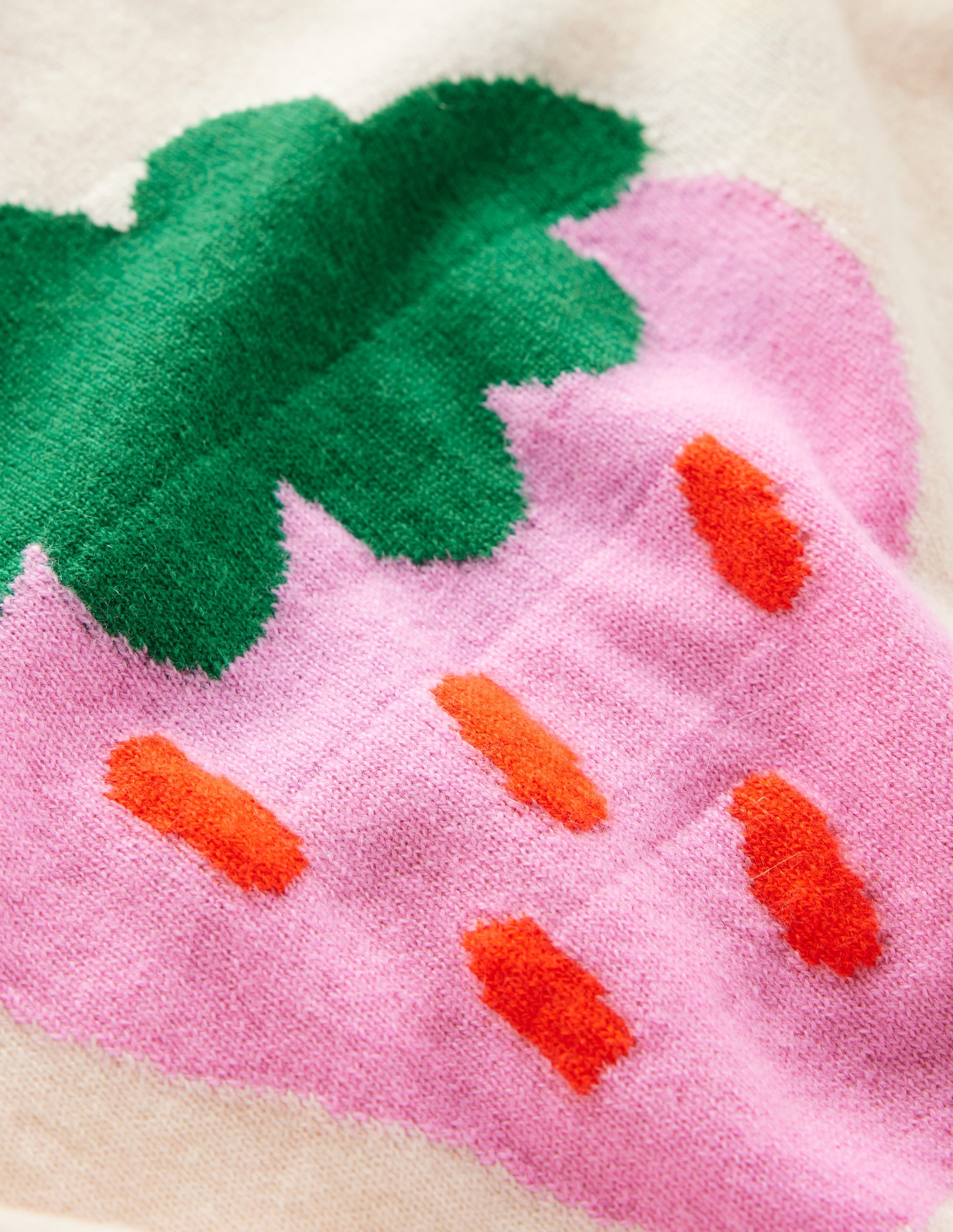 Lydia Cashmere Jumper-Ecru, Strawberries - Image 8