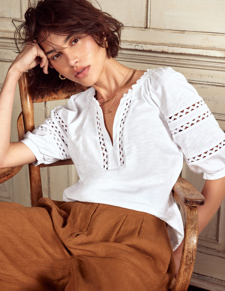 Maisy Rikrak Trim Top-White