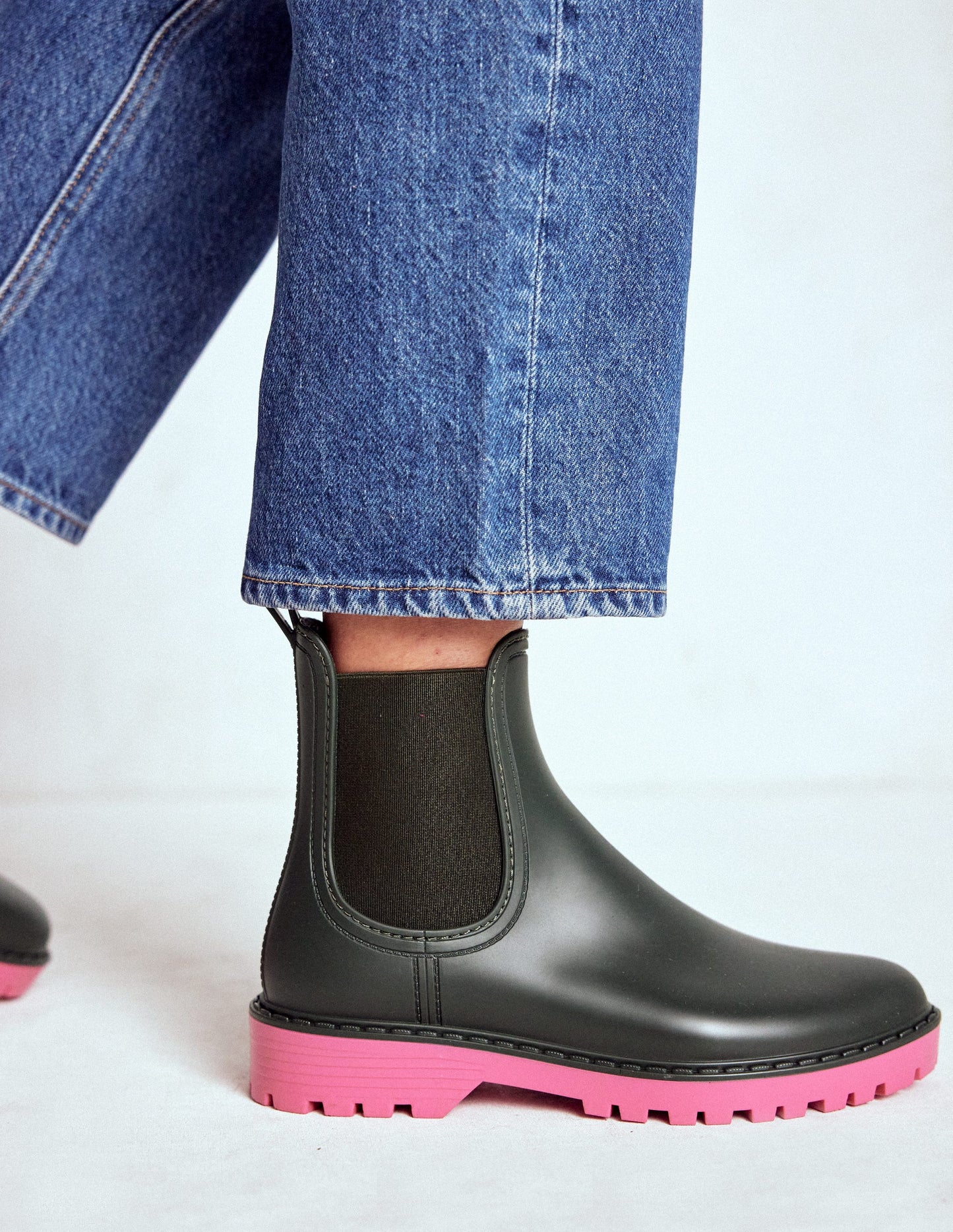 Chelsea Wellie Boots-Woodland Green