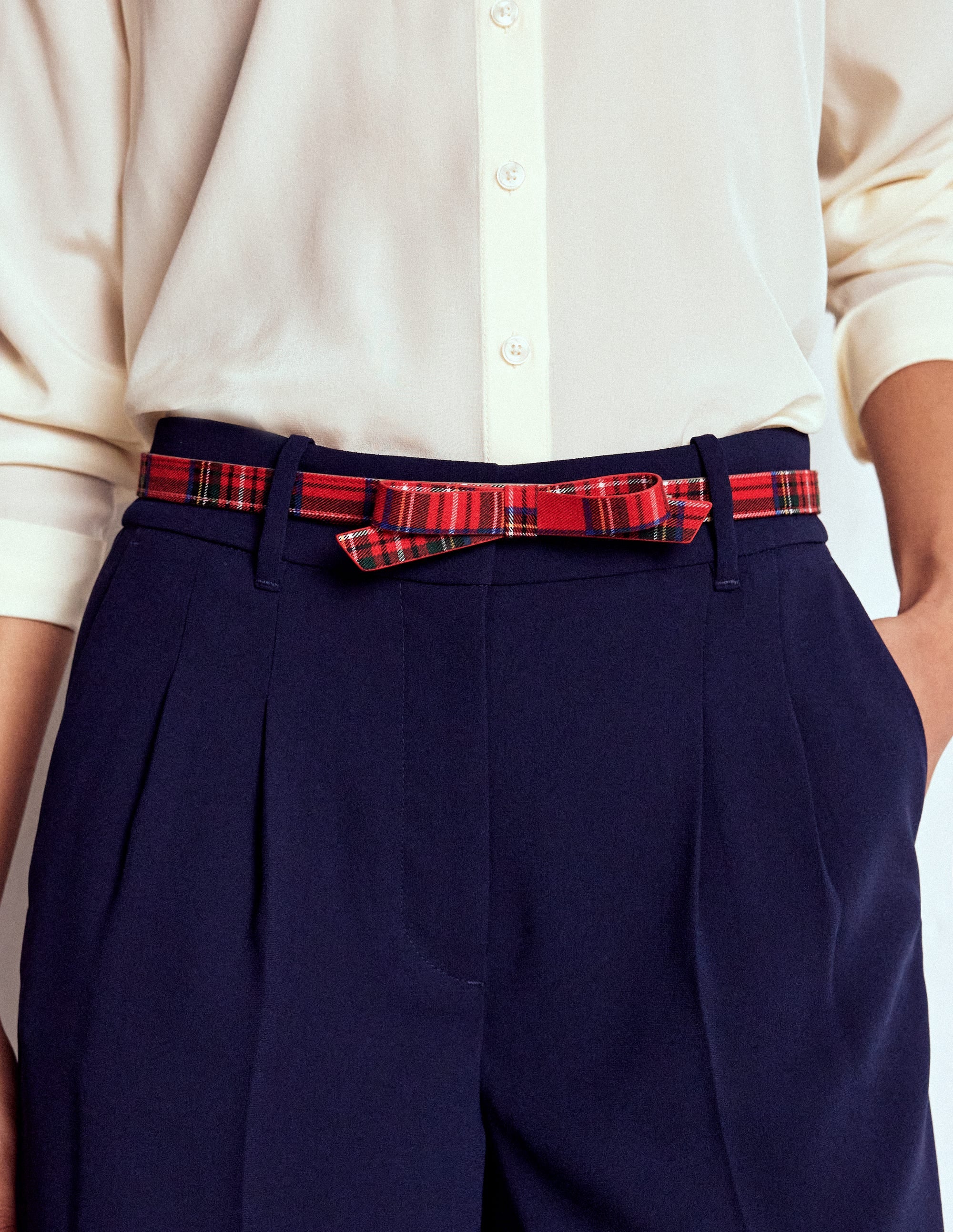 Skinny Bow Belt-Tartan - Image 2