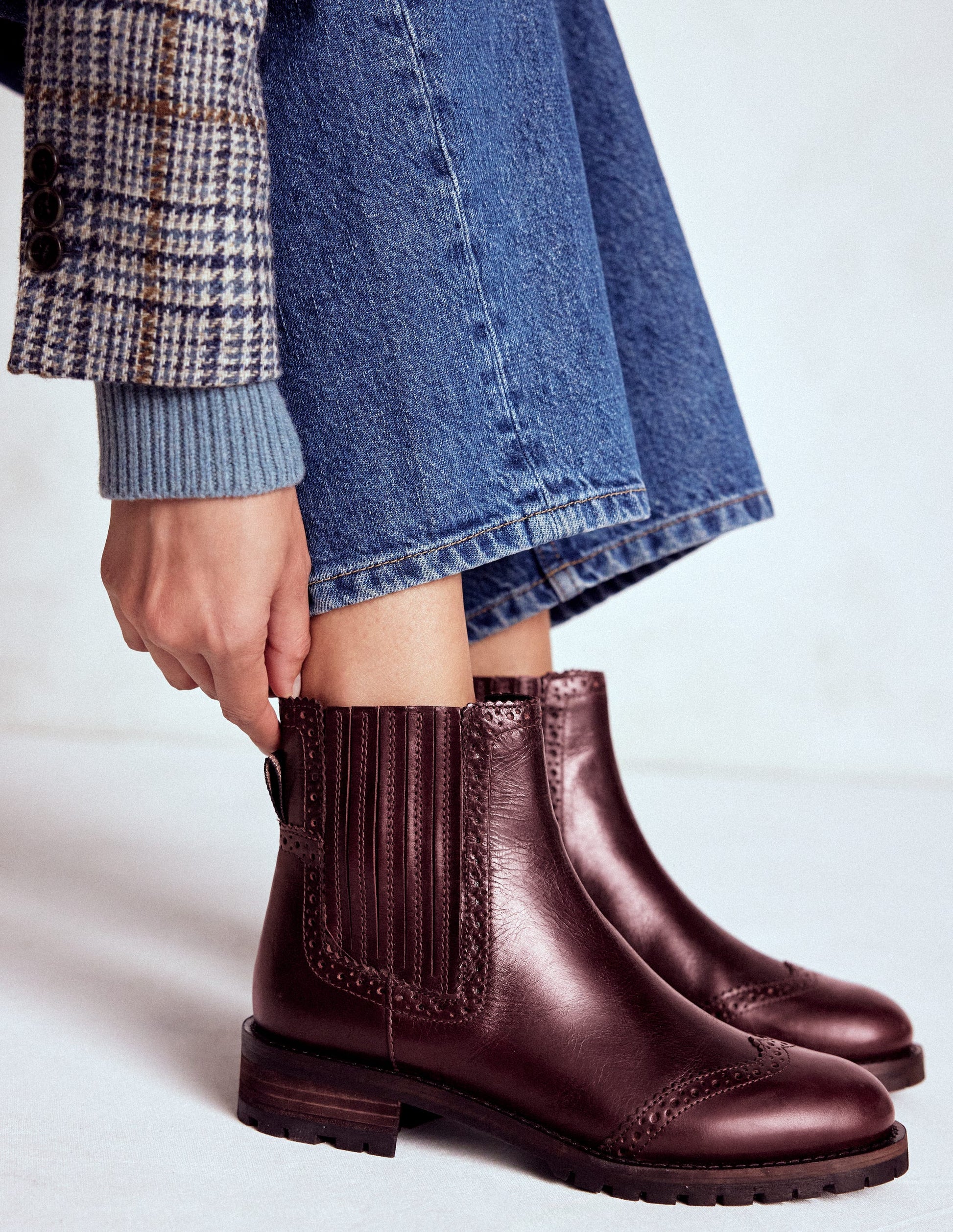 Brogue Detail Chelsea Boots-Oxblood-3