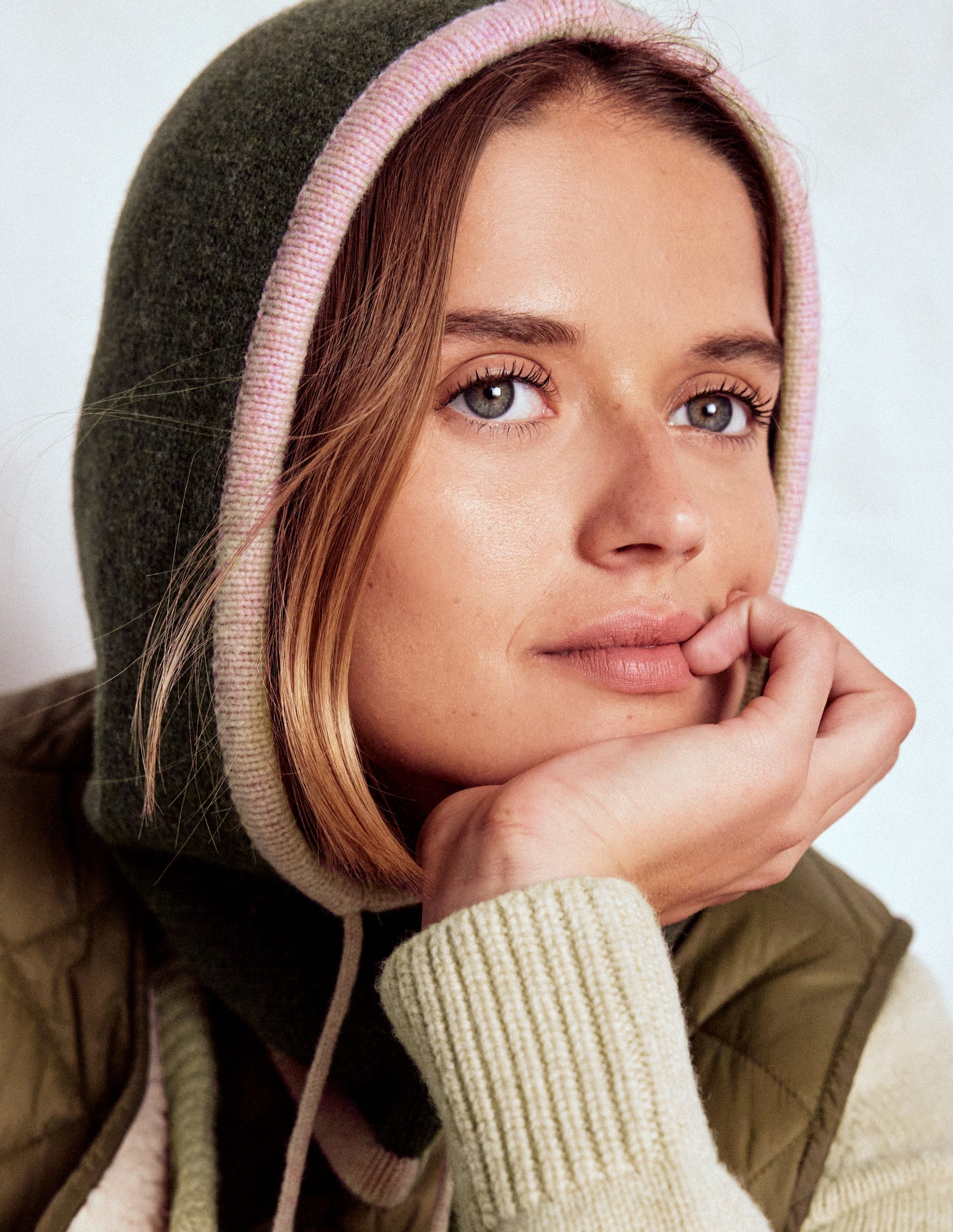 Knitted Hood-Deep Olive-2