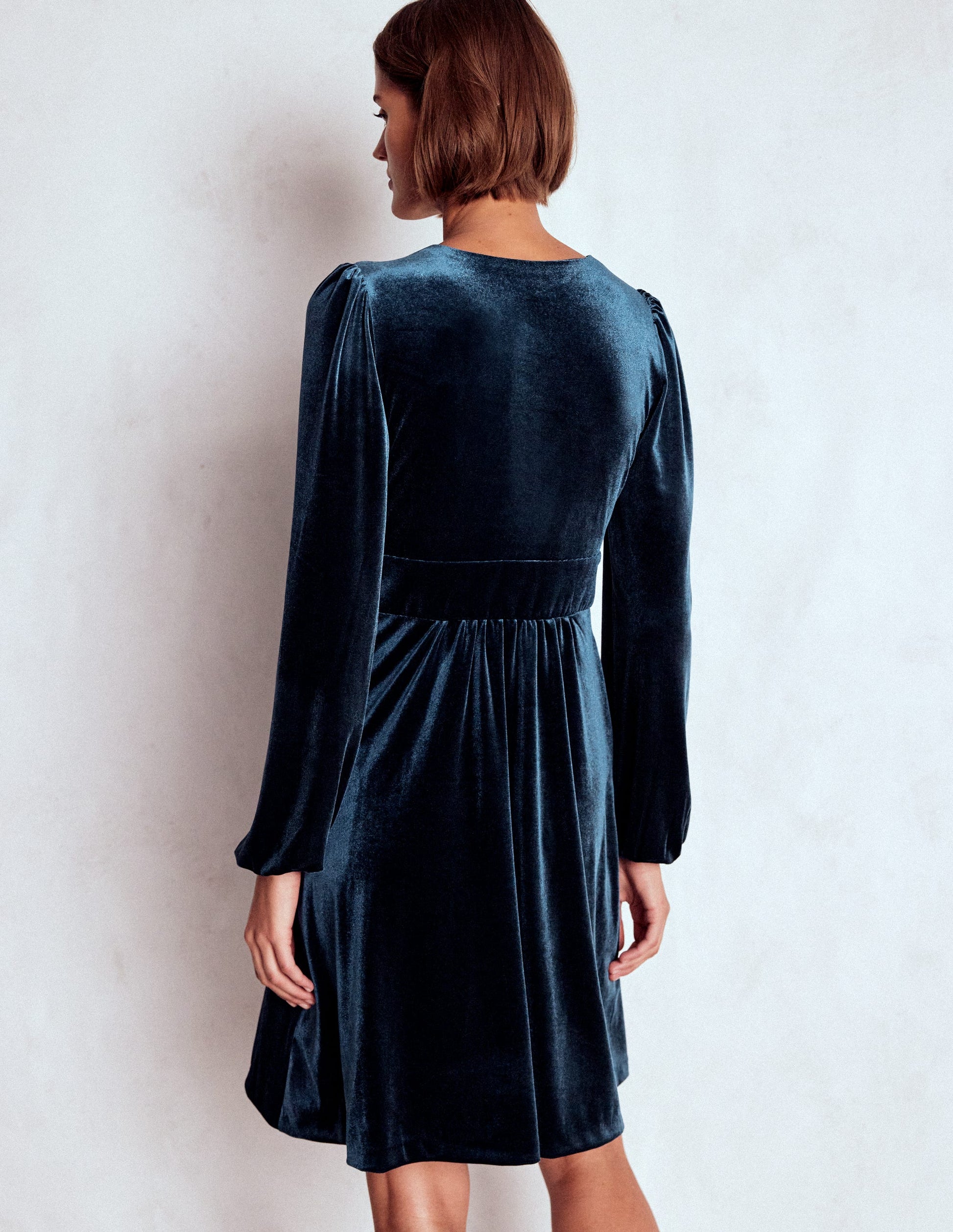 Jocelyn Short Velvet Dress-Midnight Ocean-3