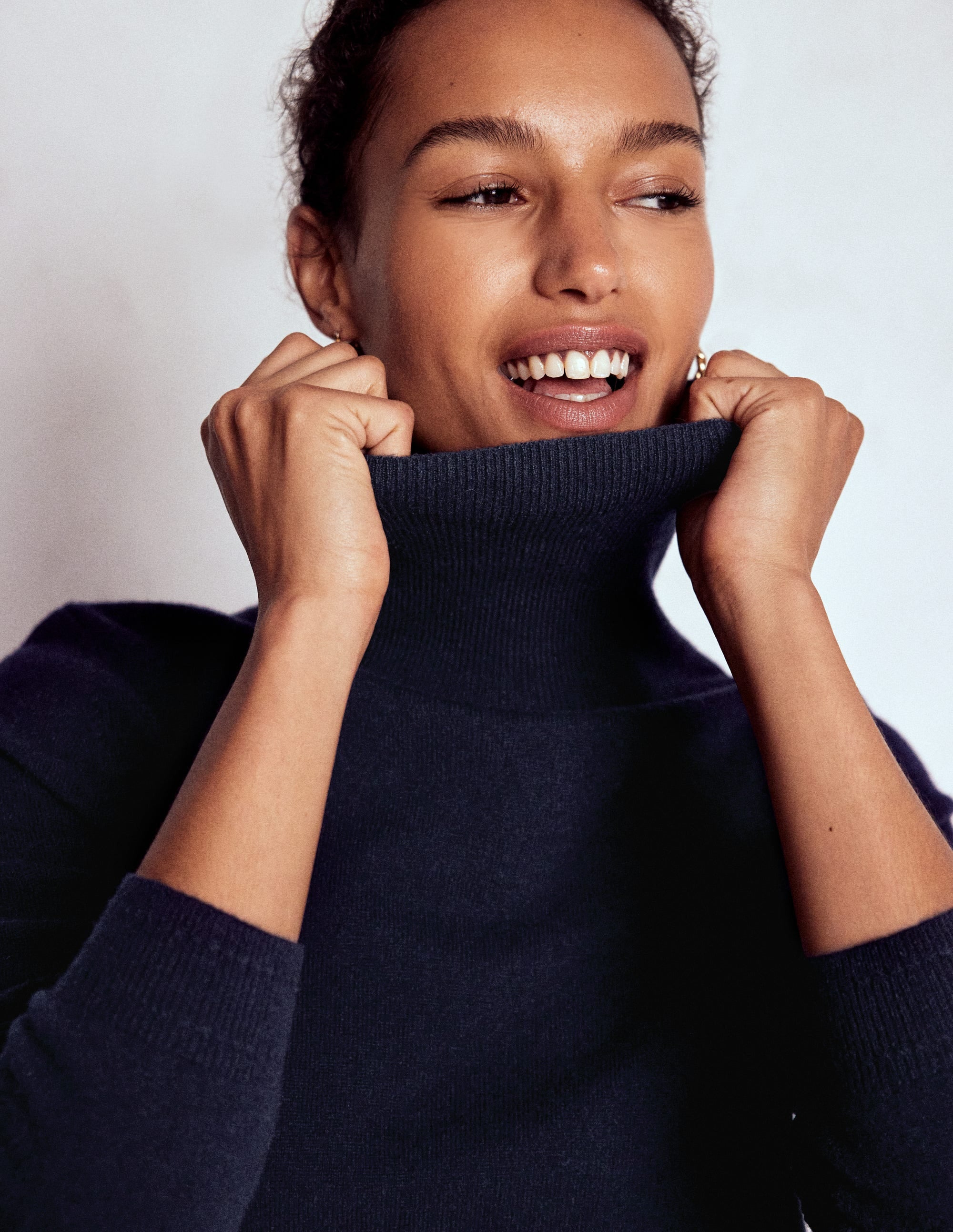 Eva Cashmere Roll Neck Jumper-Navy - Image 2