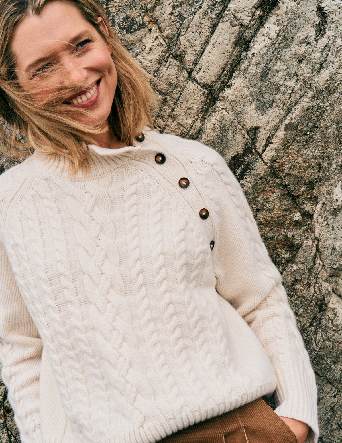 Amara Merino Cable Jumper-Warm Ivory - Image 2