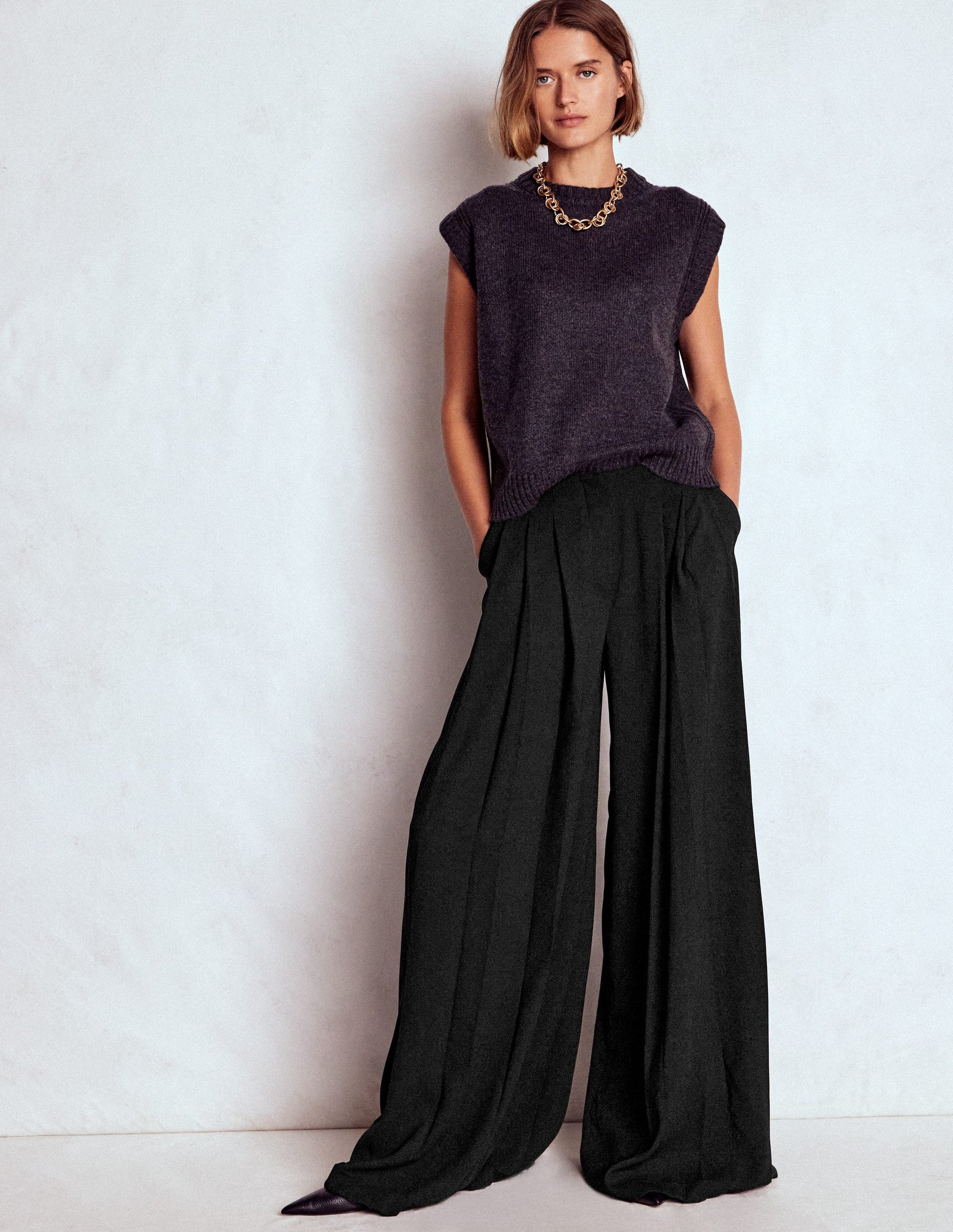 Regent Wide Leg Trousers-Black-5