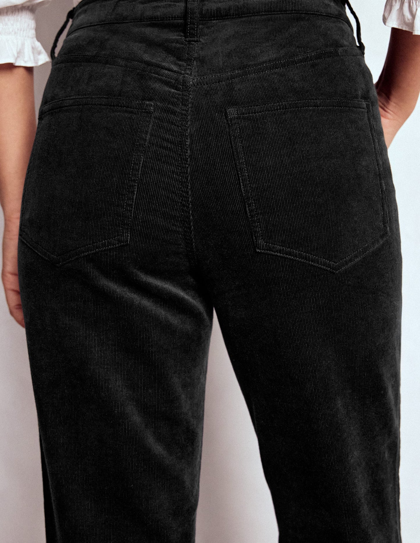 High Rise Cord Slim Jeans-Black
