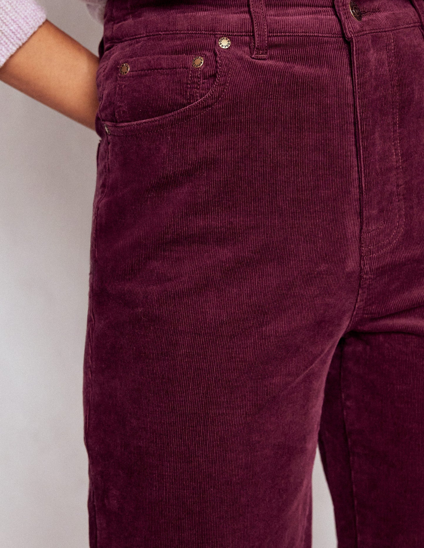 High Rise Cord Column Jeans-Burgundy