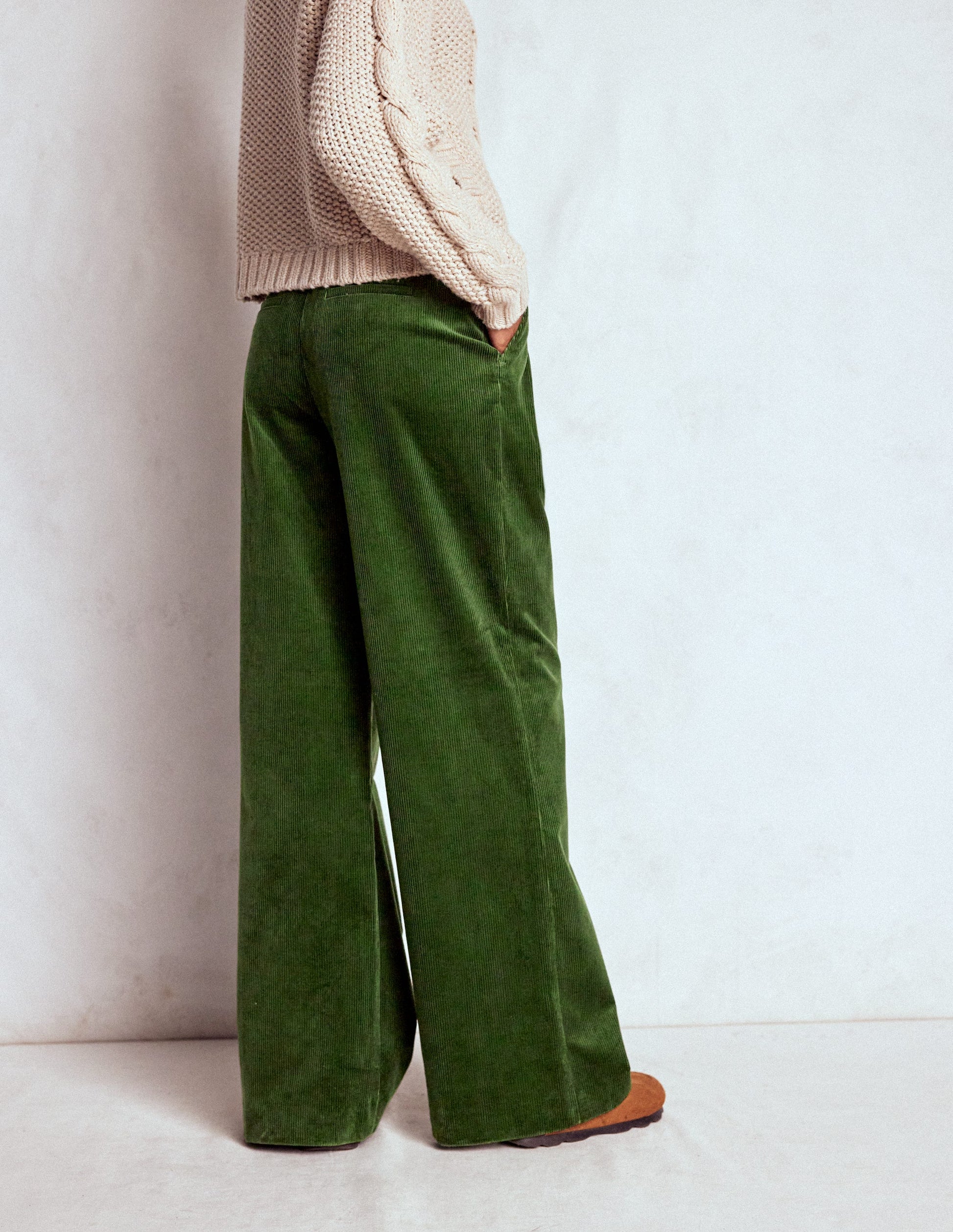 Kensington Cord Trousers-Green Fir-3