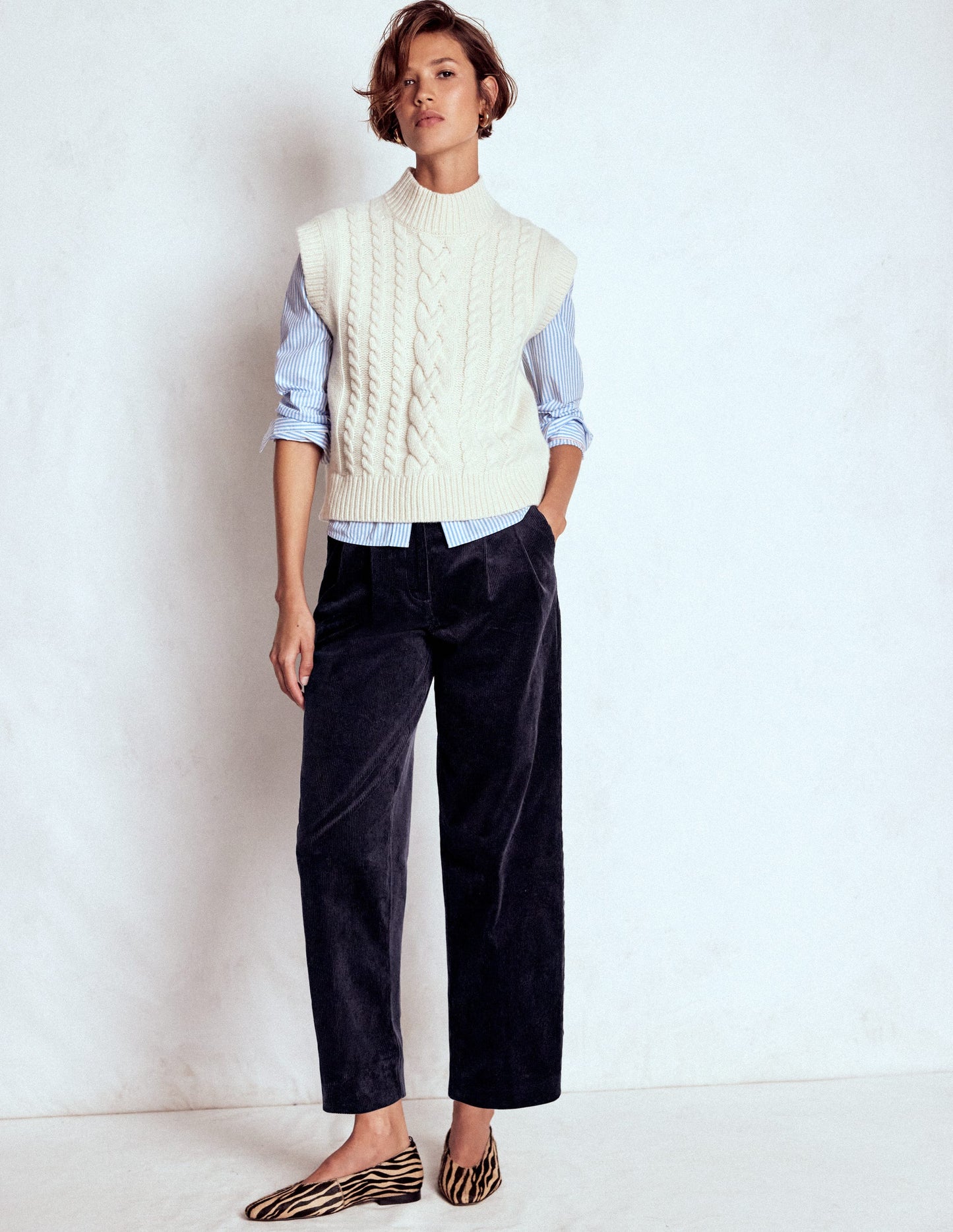 Bloomsbury Cord Trousers-NAVY