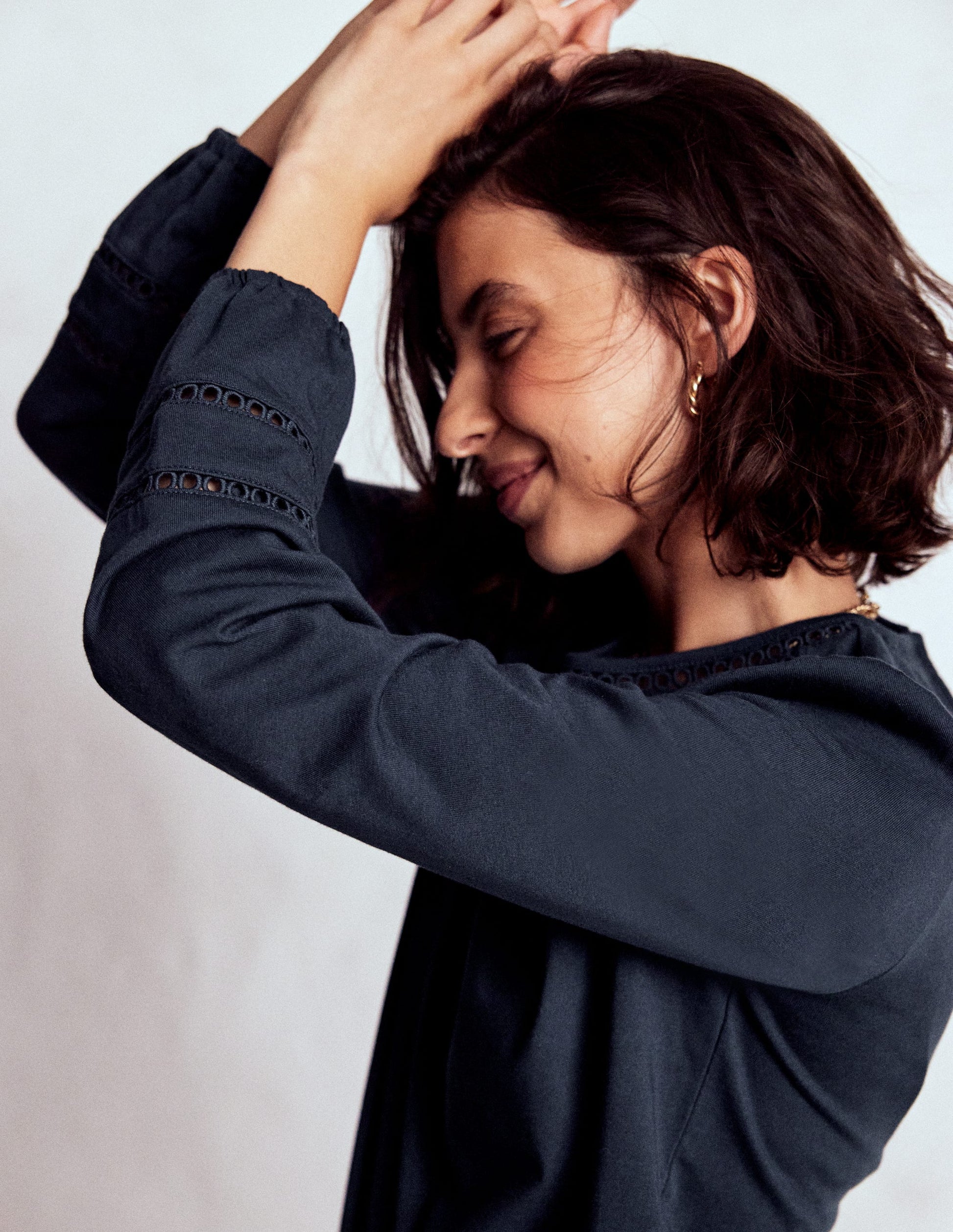 Flo Trim Detail Top-Navy-1