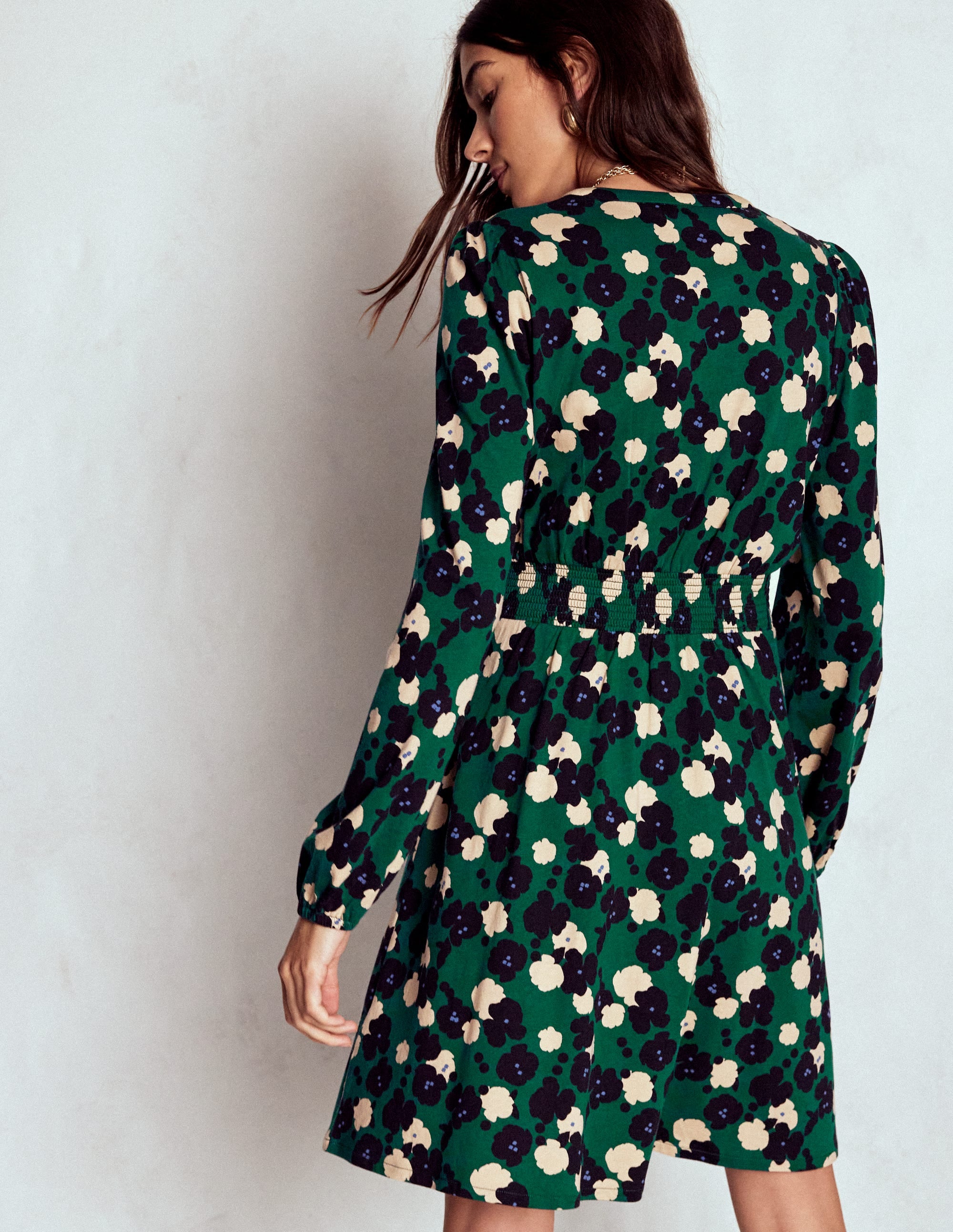 Sarah Short Jersey Dress-Emerald Night, Garden Blossom - Image 4